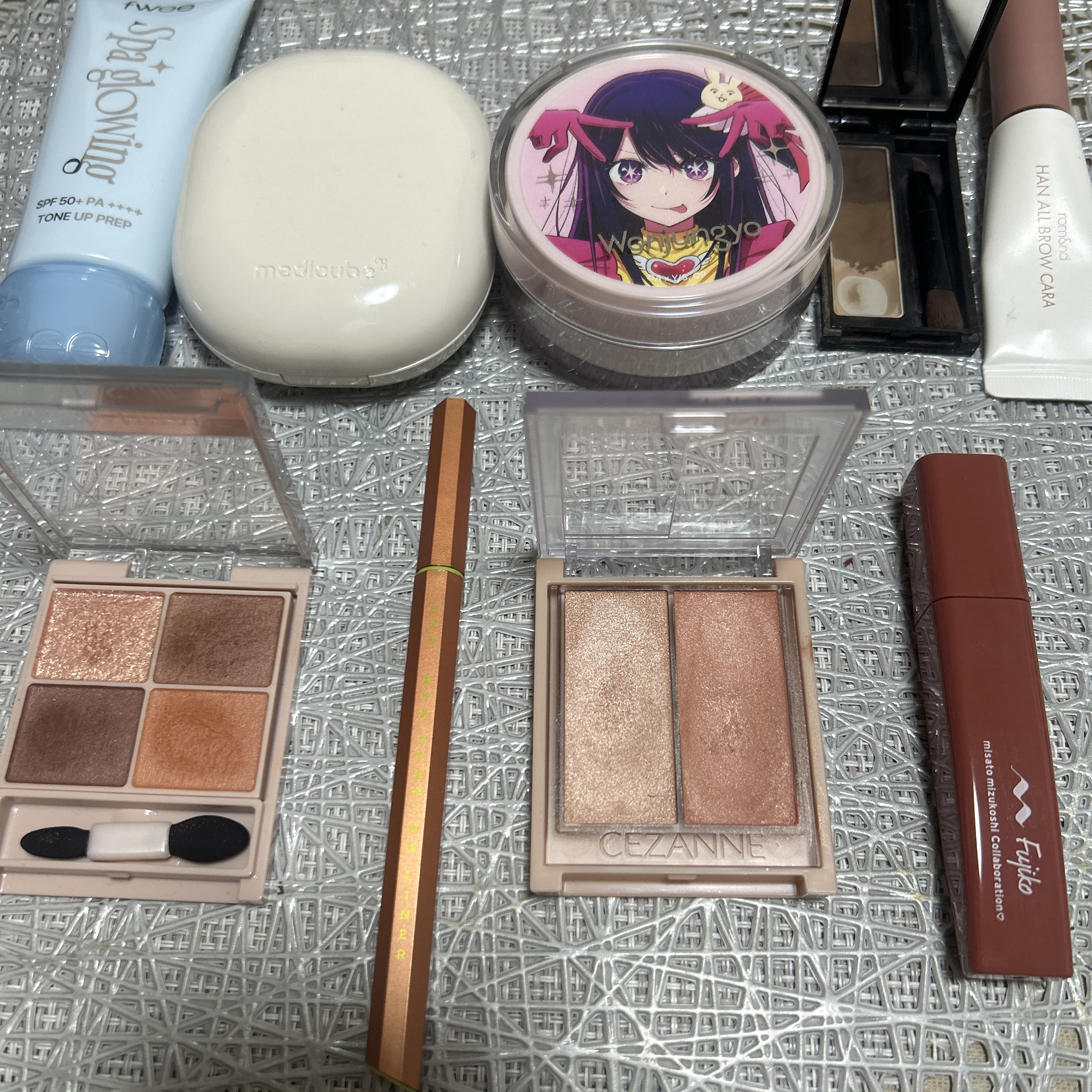 EYE OPENING LINER/UZU BY FLOWFUSHI/アイライナーを使ったクチコミ（2枚目）