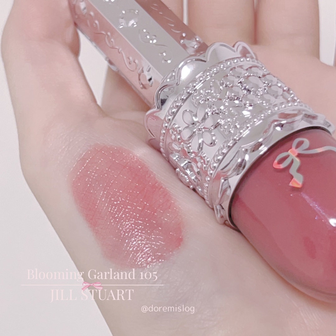 🎀きゅんとときめく花束リップ🎀


♡---------------------------------♡

🎀JILLSTUART リップラッカー ブルーミングガーランド 105🎀

ひと塗りでふわっと恋するみたいな、あまあまピン