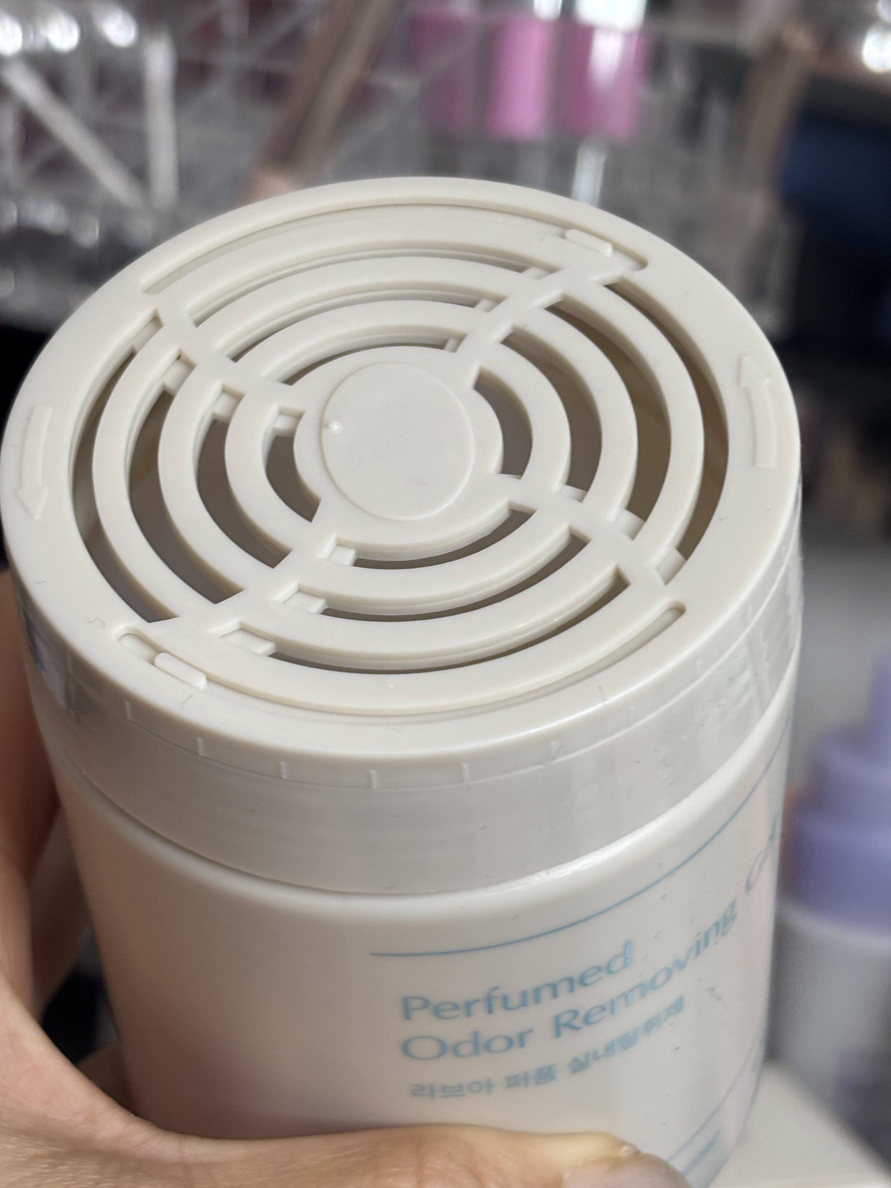 ジェルタイプ室内消臭剤/LAVOIR/ルームフレグランスを使ったクチコミ（3枚目）