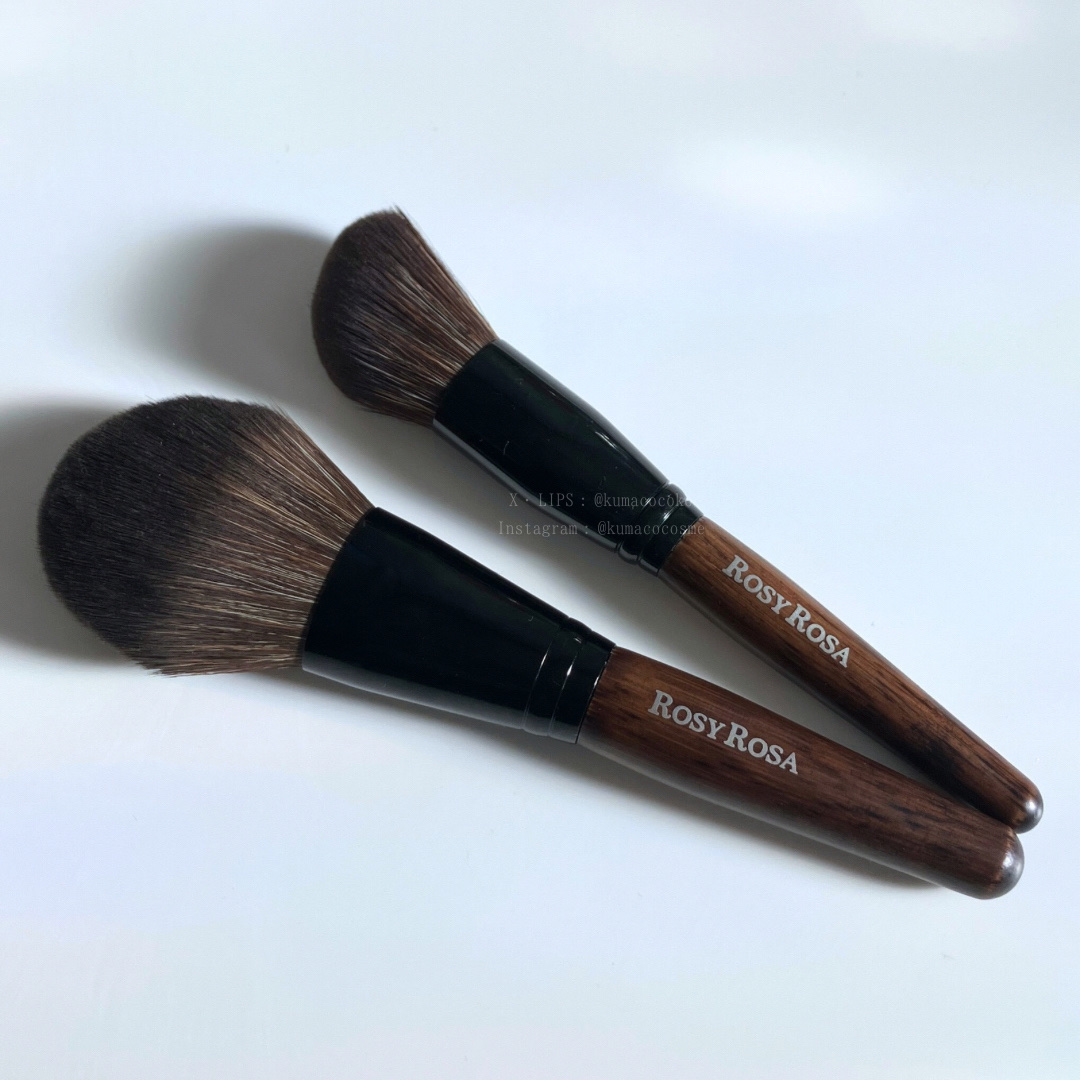 ロージーローザ パウダーブラシEX〈アングルド〉のクチコミ「肌あたり優しすぎて大好き🪄
ベスコスにも選んだ
ぷるぷるブラシ


－－－－－－－－－－－－
.....」（1枚目）