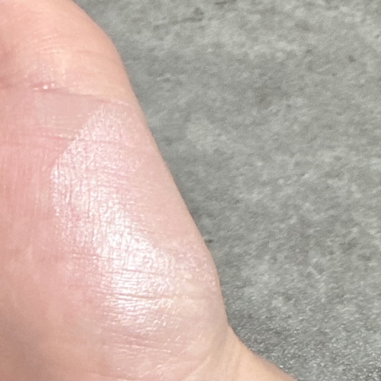 M・A・C M·A·C ミネラライズ ブラッシュのクチコミ「まじで可愛い🩷
白ピンクパール🩷

ツヤツヤ仕上がりで頬からビーム級
青みがそこまで強くない白.....」（2枚目）