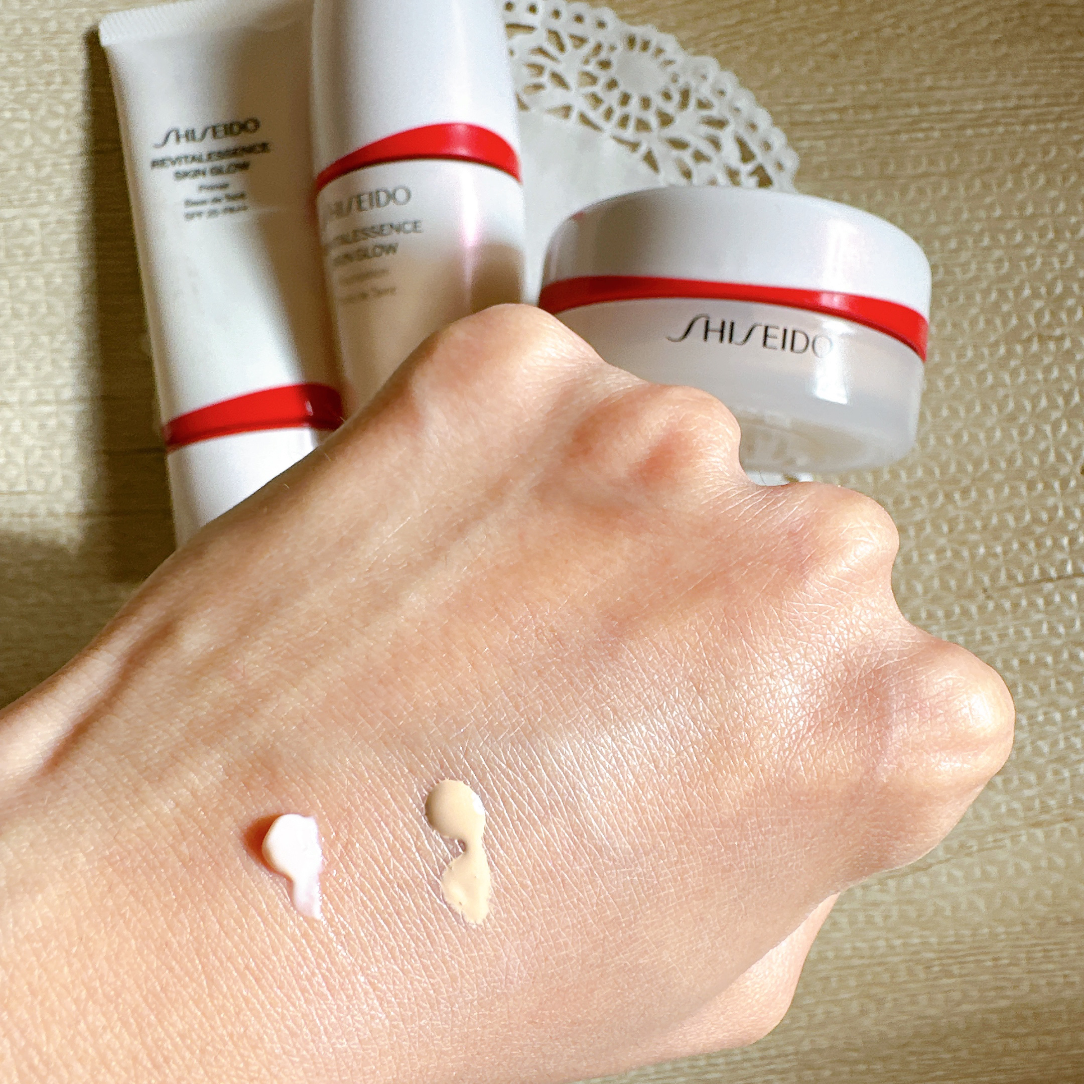 エッセンス スキングロウ ファンデーション/SHISEIDO/リキッドファンデーションを使ったクチコミ（3枚目）