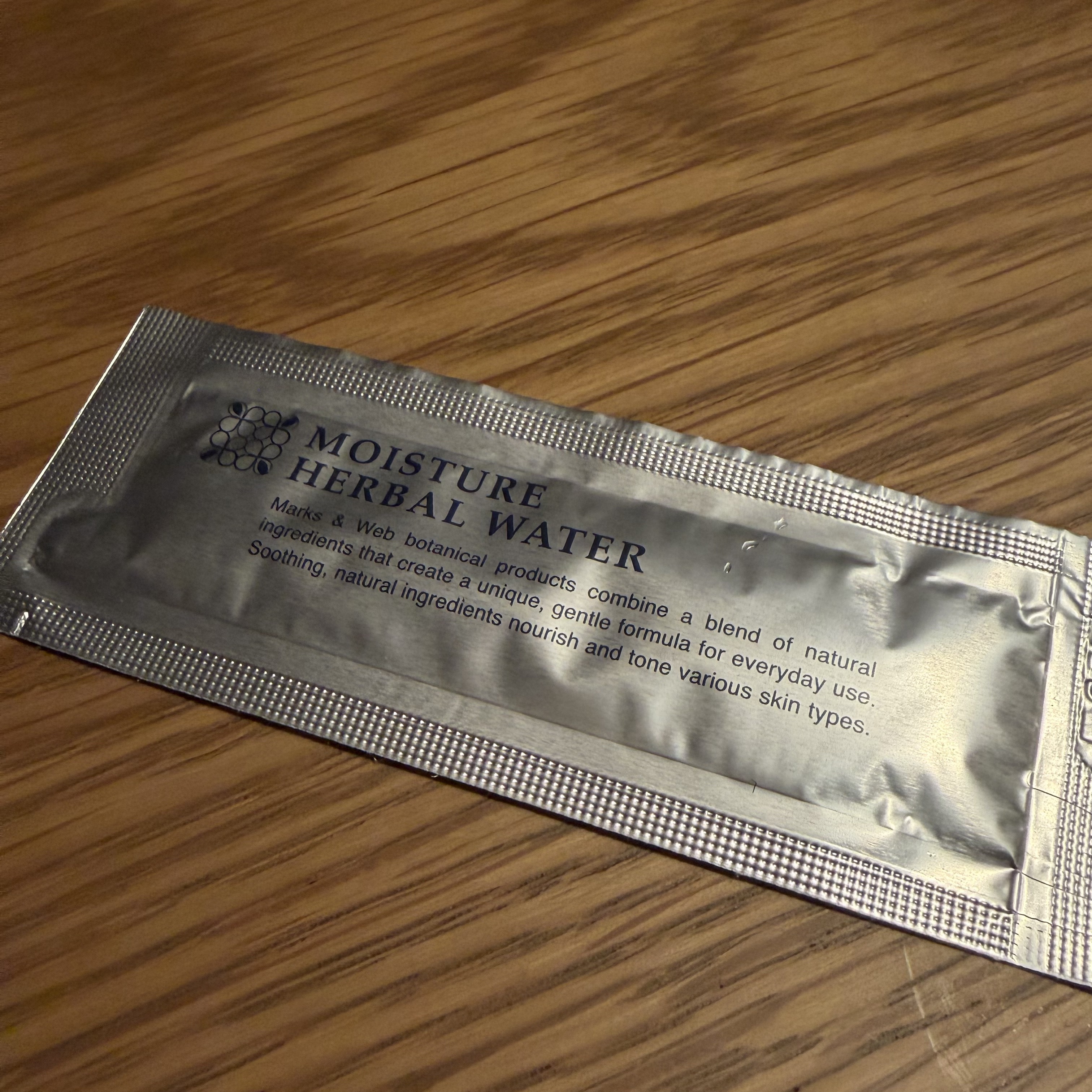 モイスチャーハーバルウォーター ラベンダー／カモミール ミニパウチ/MARKS&WEB/ミスト状化粧水を使ったクチコミ（1枚目）