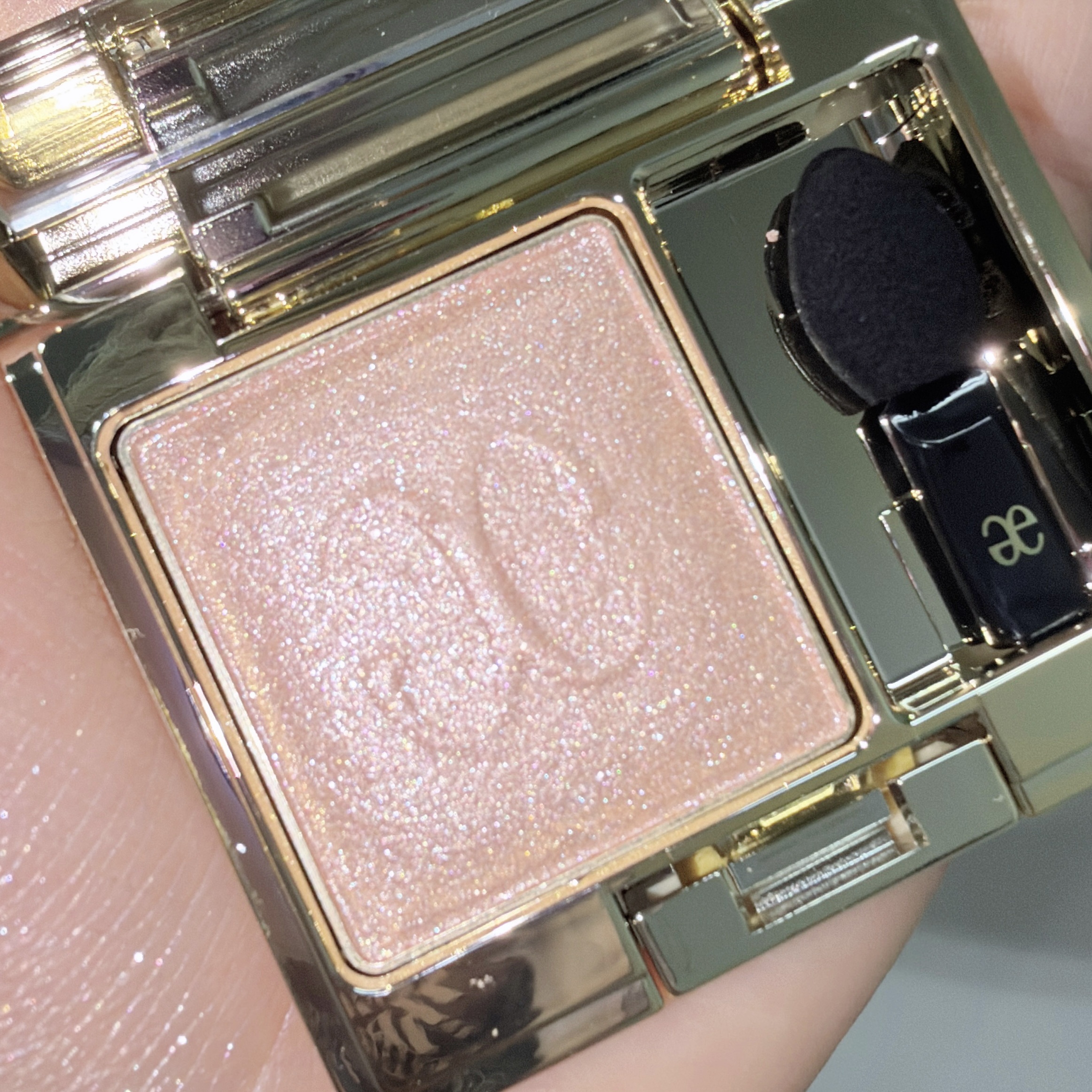 エレガンス プレジール アイズ 03 ブライトベージュ/Elégance/単色アイシャドウを使ったクチコミ（1枚目）