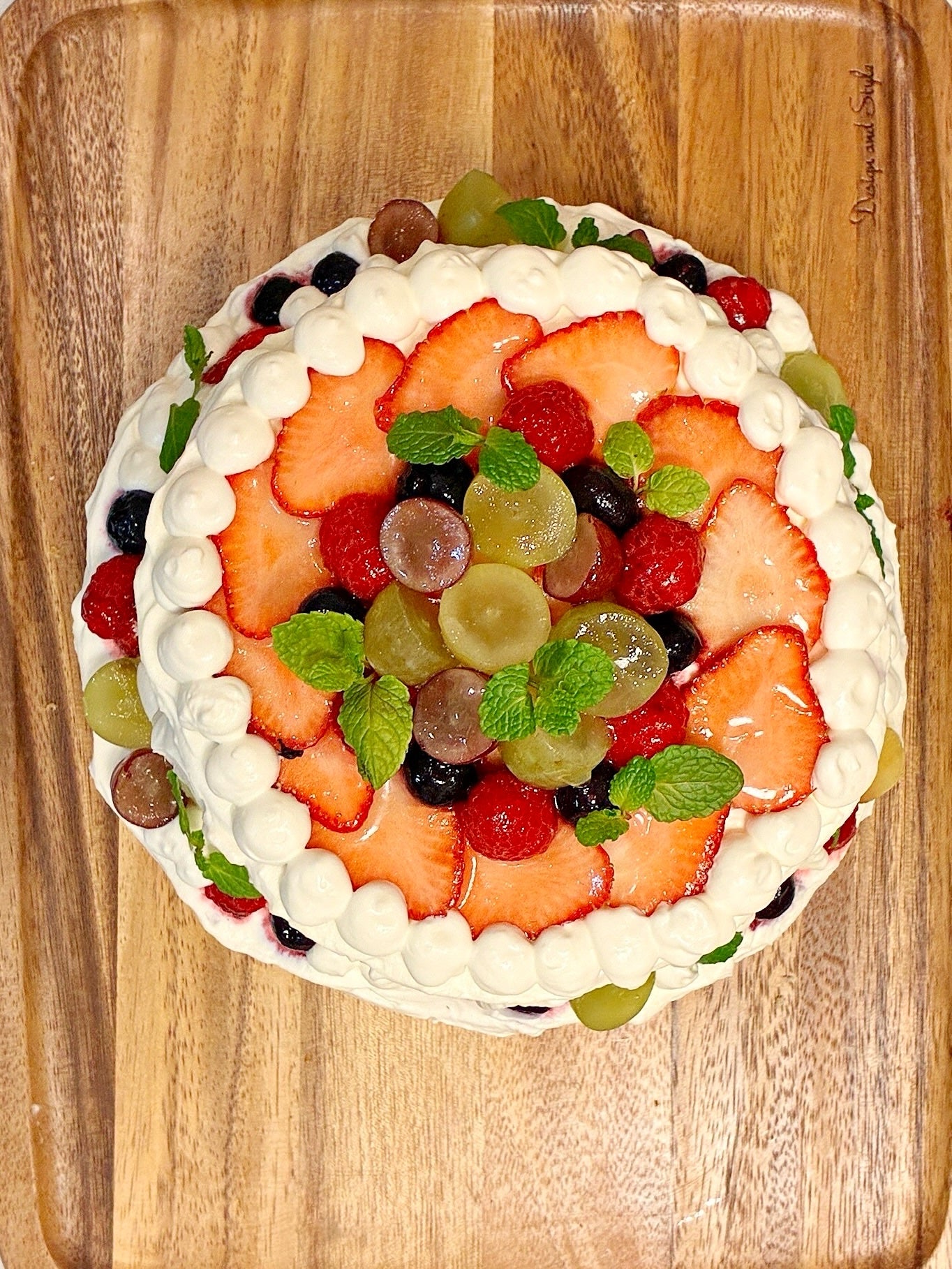 ð¥ð¢ð¬ð.ðððð çŸå®¹ã©ã€ã¿ãŒ on LIPS ã幎æ«å¹Žå§ã«ã±ãŒããã€ãããŸããäžã¯5å·äžã¯7å·ã®ã¹ãã³ãžã®ã±ãŒ..ãïŒ3æç®ïŒ