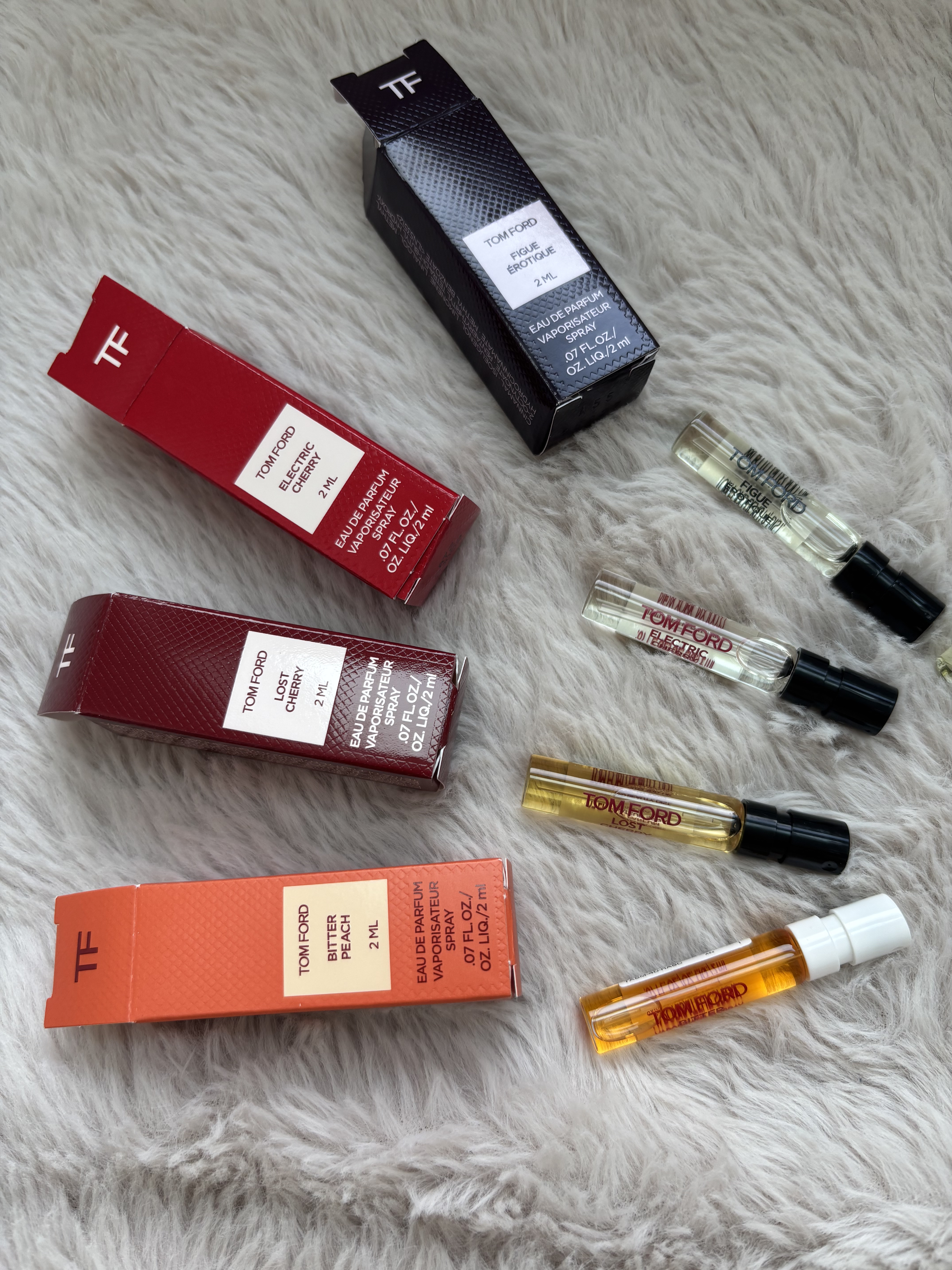 TOM FORD BEAUTY 香水2ml collection🩷

女性へプレゼントにおすすめの香り✨️

①フィグ エロティック 
オード パルファム スプレィ

②エレクトリック チェリー 
オード パルファム スプレィ

③ロスト