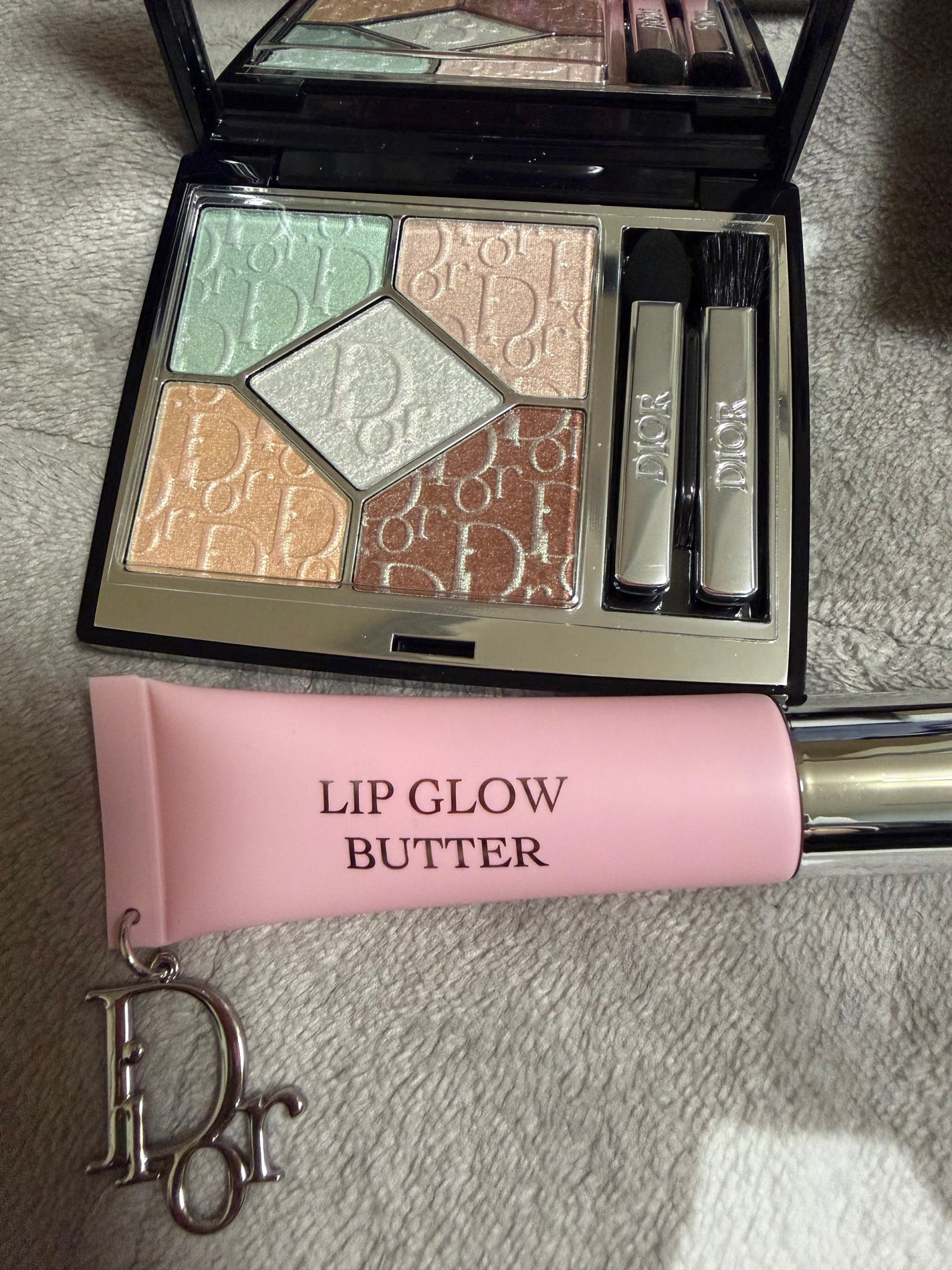 ディオール アディクト リップ グロウ バター/Dior/口紅・グロス・リップライナー・リップケアを使ったクチコミ(1枚目)