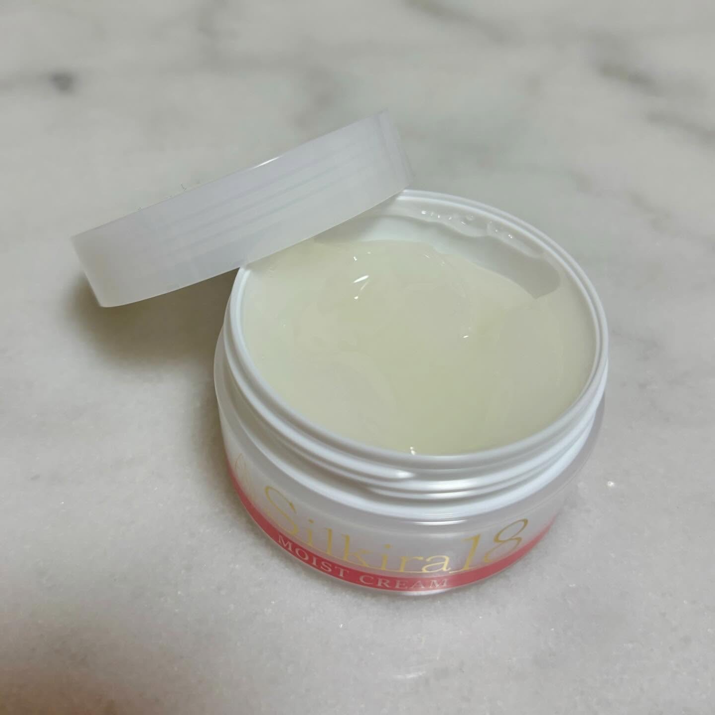 シルキラ18-シリカ（ケイ素）配合オールインワンジェル しっとり/シルキラ/フェイスクリームを使ったクチコミ（2枚目）