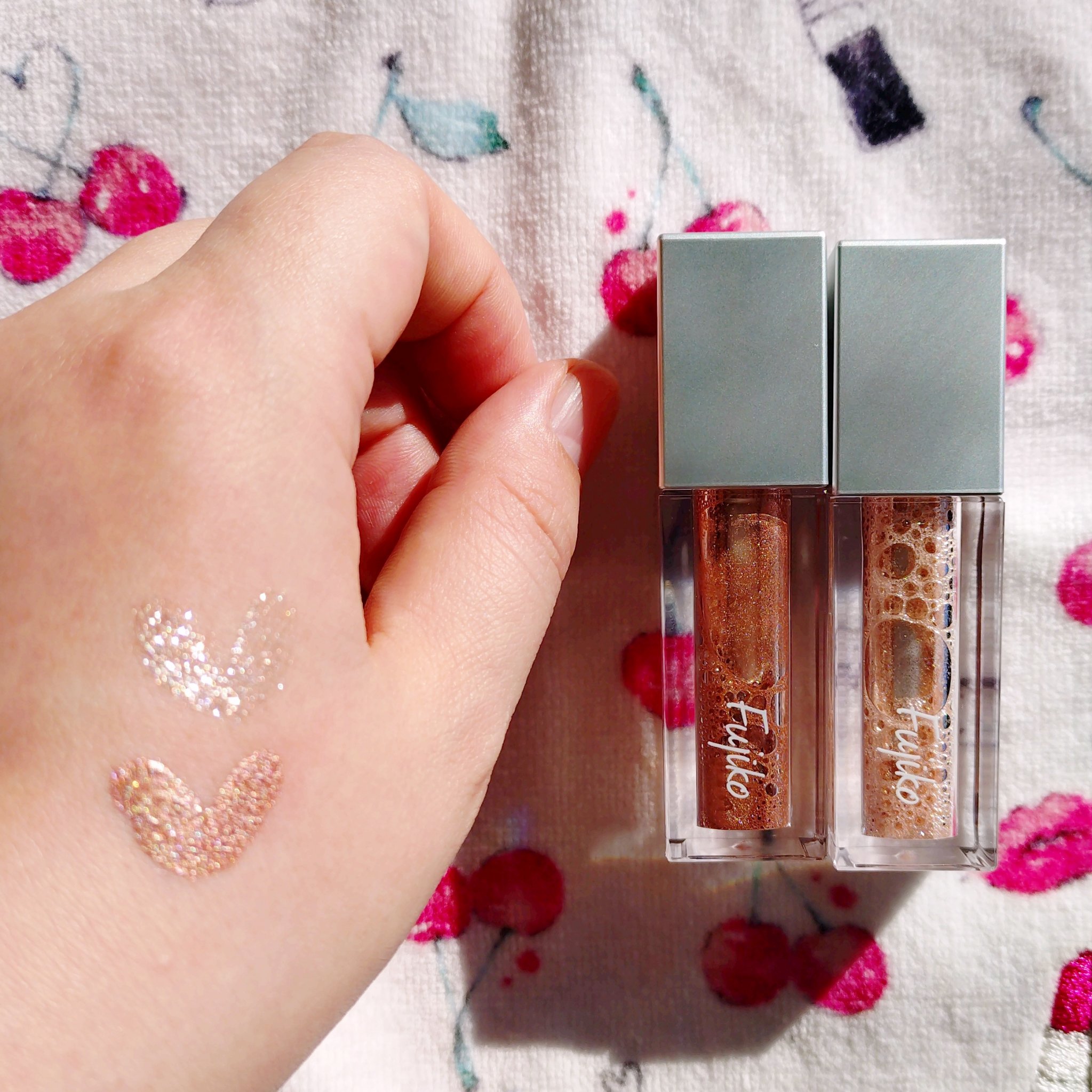 シェイクシャドウSV/Fujiko/リキッドアイシャドウを使ったクチコミ（2枚目）