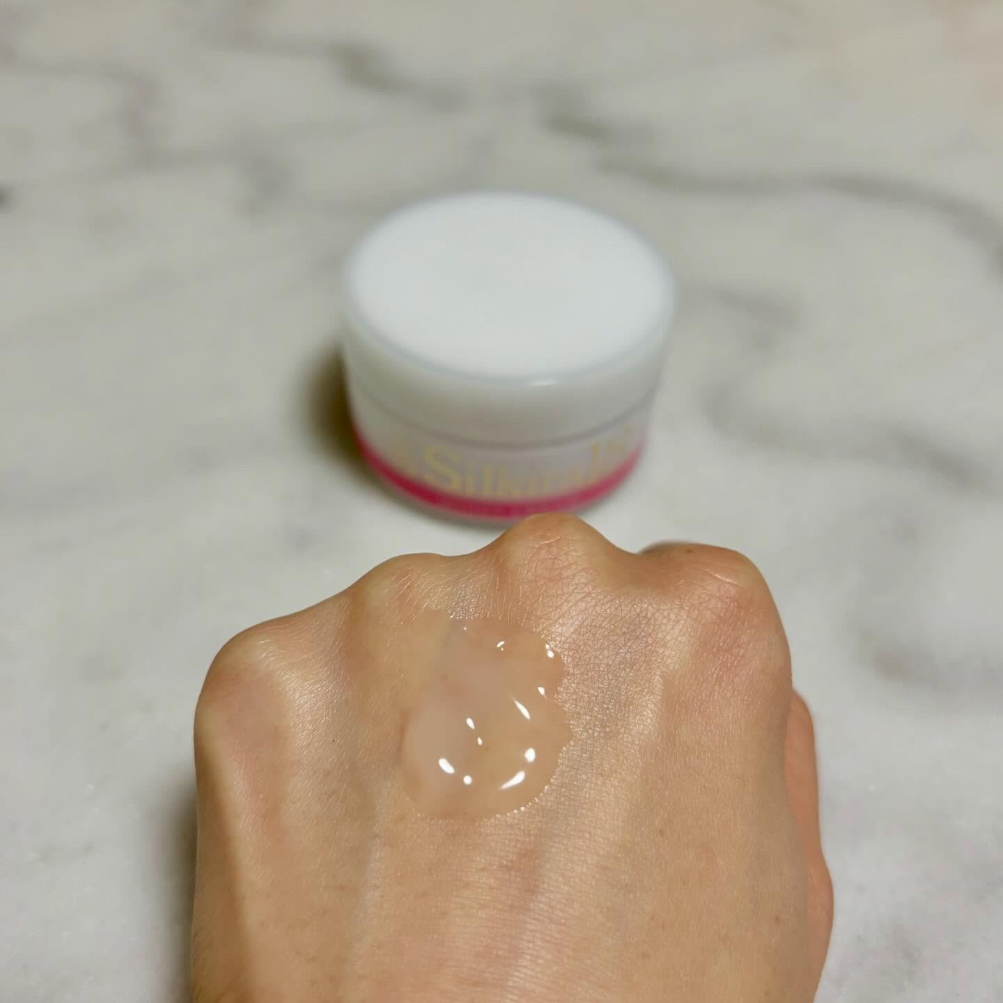 シルキラ18-シリカ（ケイ素）配合オールインワンジェル しっとり/シルキラ/フェイスクリームを使ったクチコミ（3枚目）