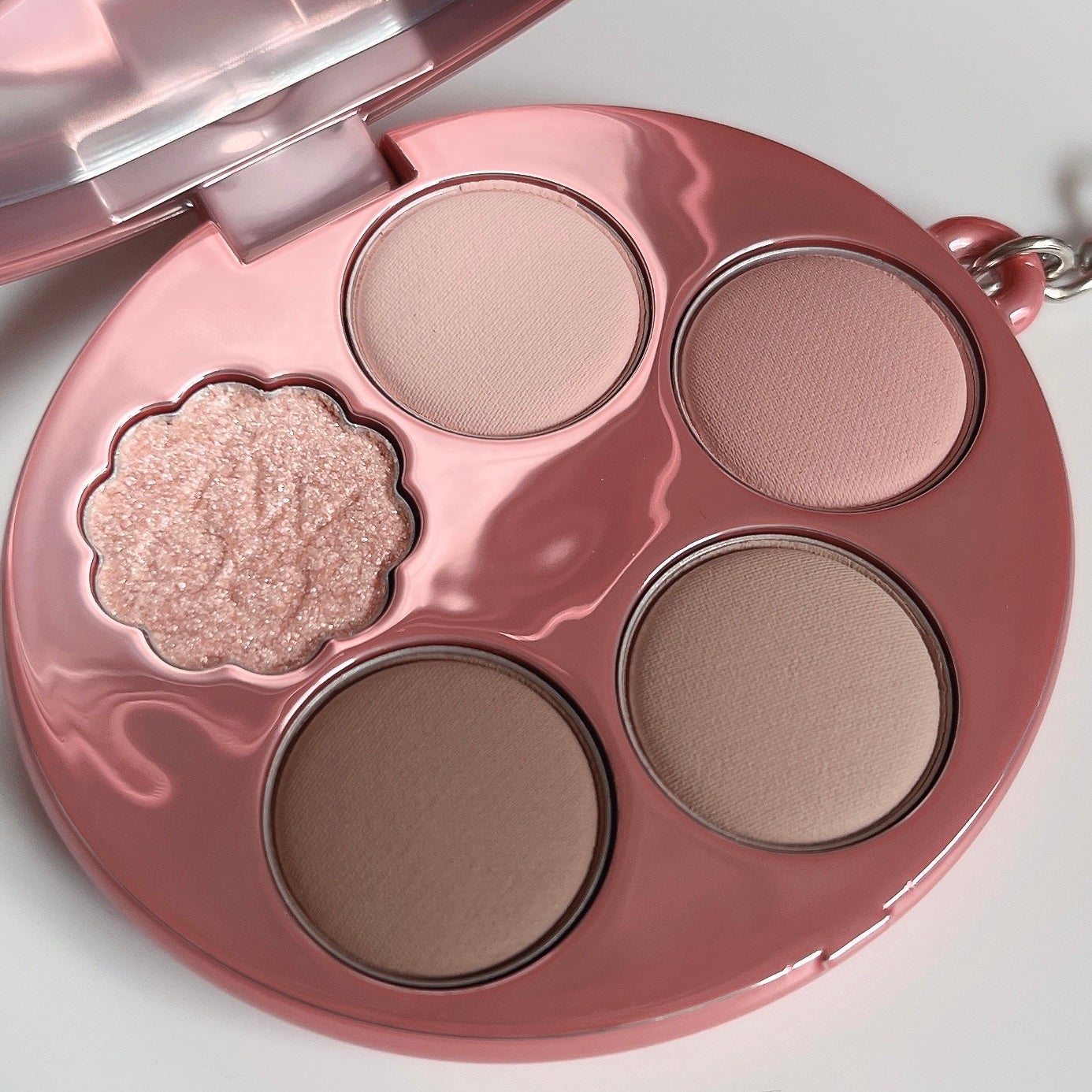 フィー ポケットアイパレット/fwee/アイシャドウパレットを使ったクチコミ(1枚目)