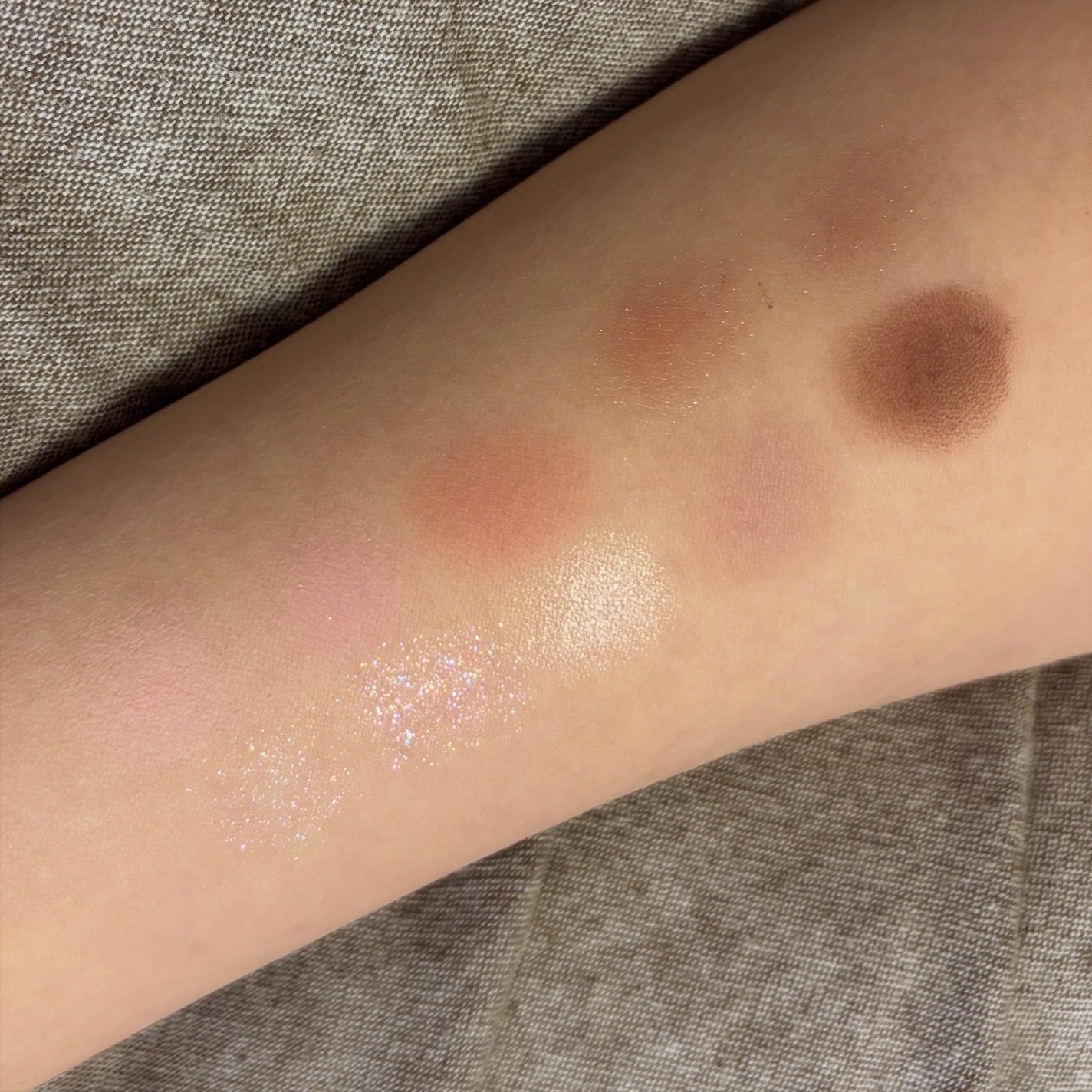 ライトオンアイズシャドウパレット/ルミル/アイシャドウパレットを使ったクチコミ(3枚目)