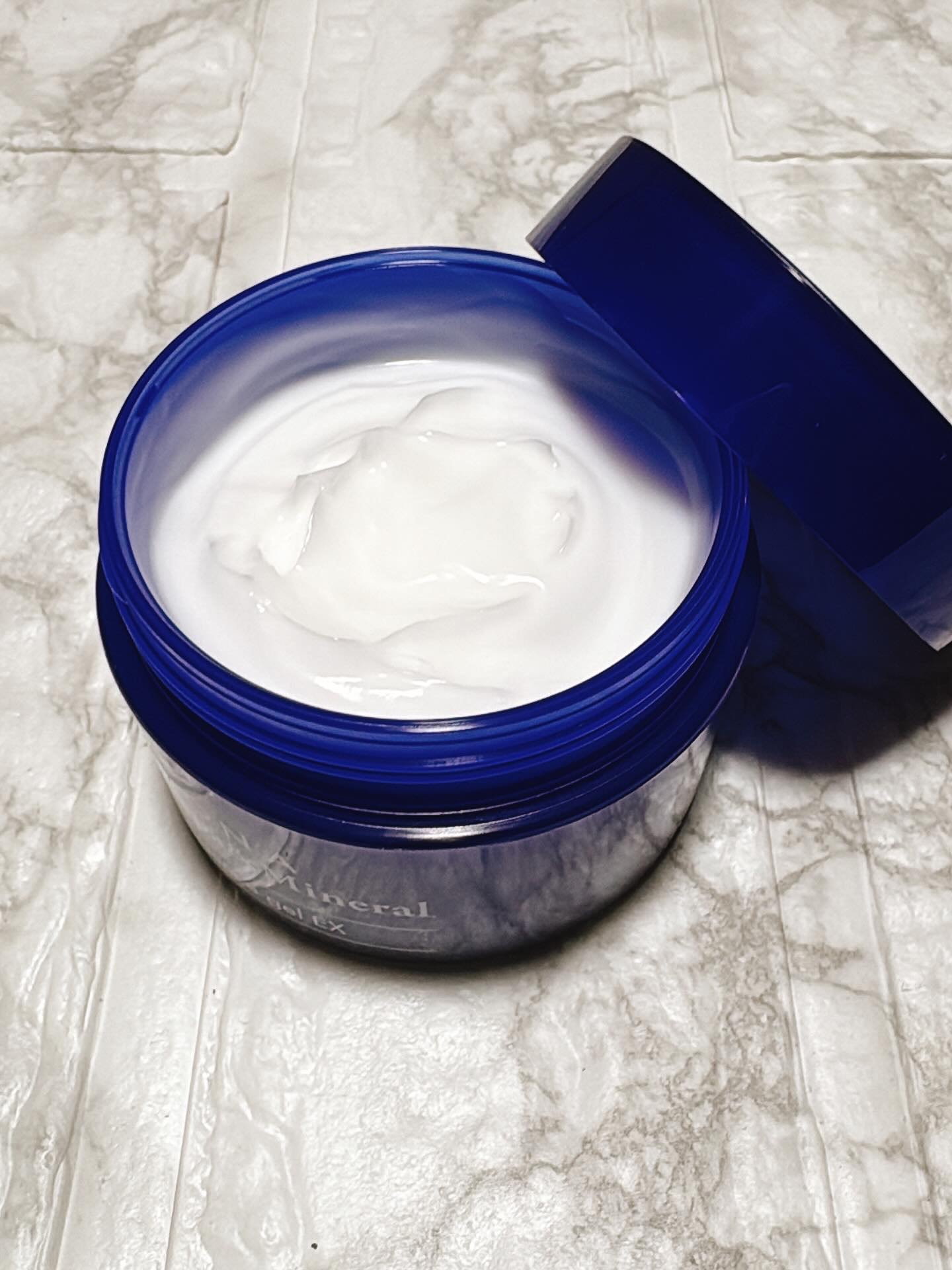 エッセンス ジェル EX/イオナ スパ＆ミネラル/オールインワン化粧品を使ったクチコミ（2枚目）