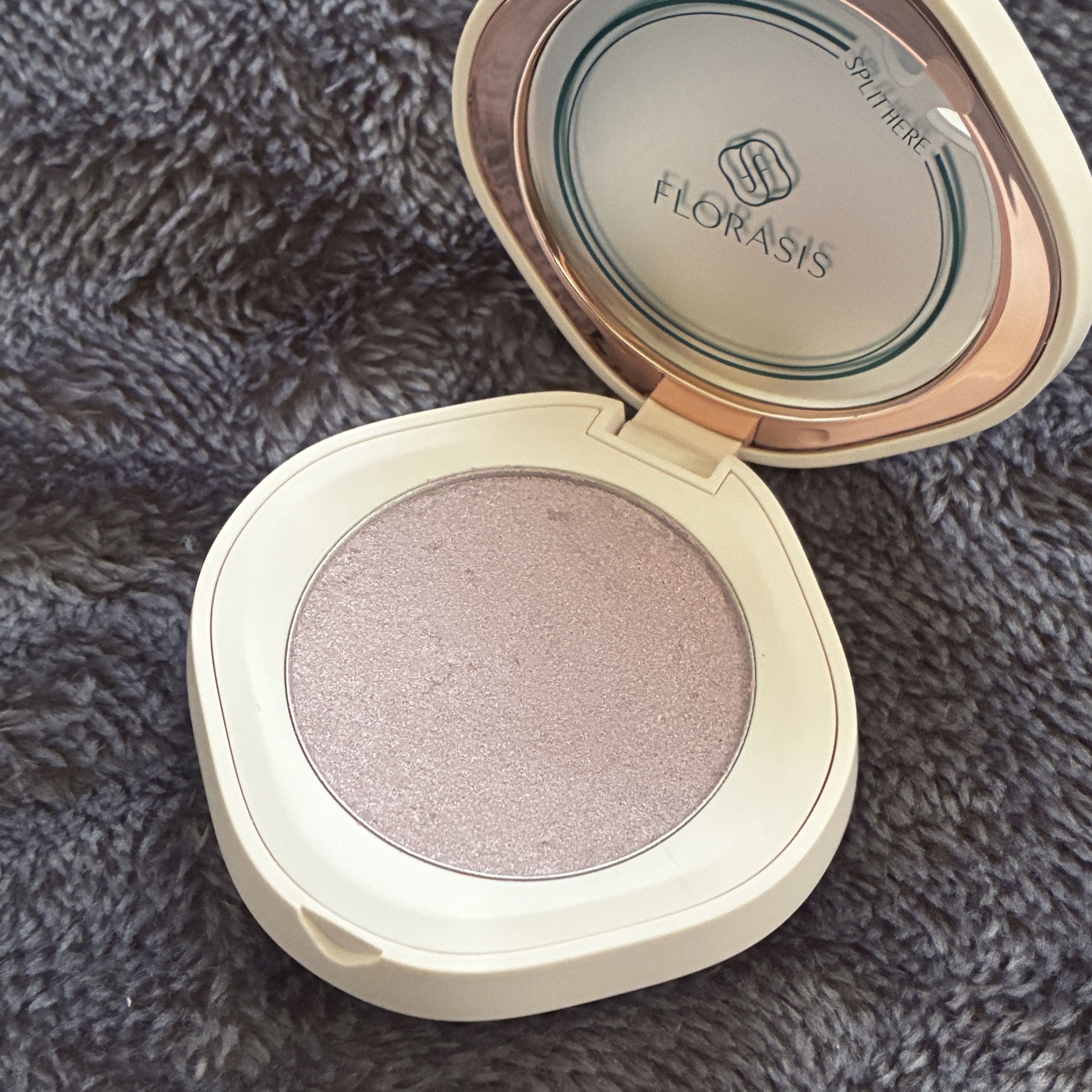 蝶影流光アイシャドウパレット/花西子/アイシャドウパレットを使ったクチコミ（3枚目）