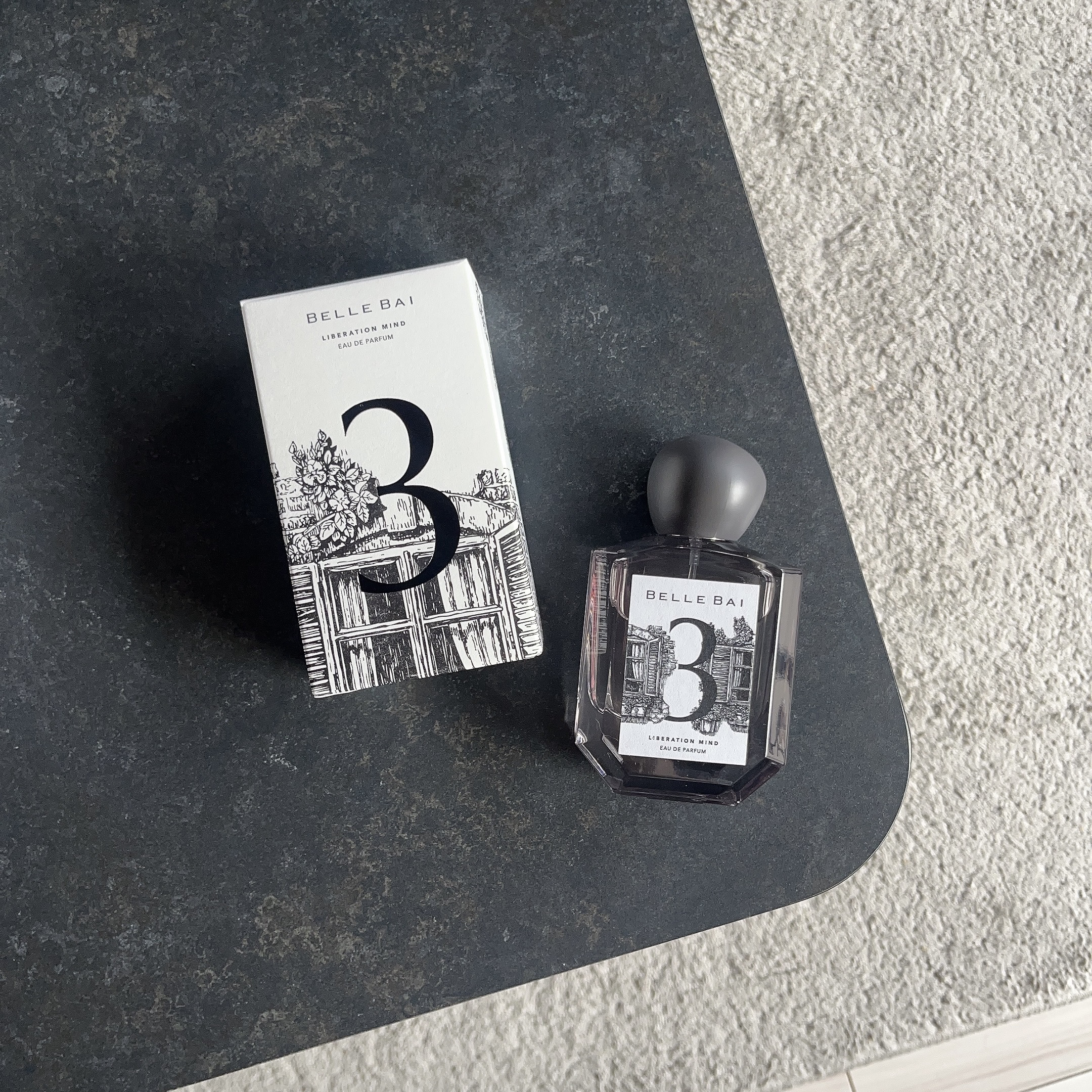 最近お気に入りのフレグランス

ベルバイ ベルナンバー 3 オードパルファン 

個性・感性・気分で使うパーソナルフレグランス🌿
「静けさ」「自由」「癒し」など感情に合わせて選べるよ！！

こちらのナンバー3は「LIBERATION MI