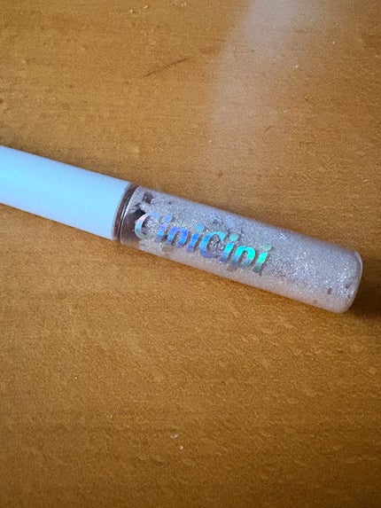 グリッター イルミネーションライナー R/CipiCipi/リキッドアイライナーを使ったクチコミ(1枚目)