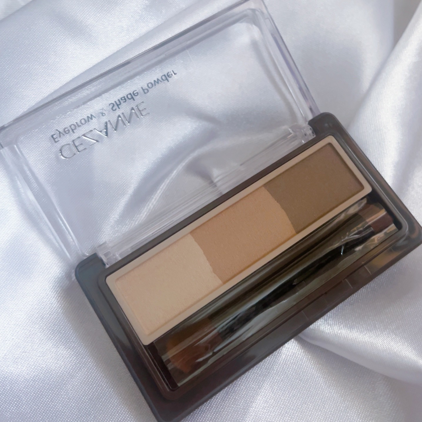 CEZANNE アイブロウ&シェードパウダーのクチコミ「CEZANNE さまから商品提供をいただきました

ーーー

CEZANNE
アイブロウ&シェ.....」（2枚目）