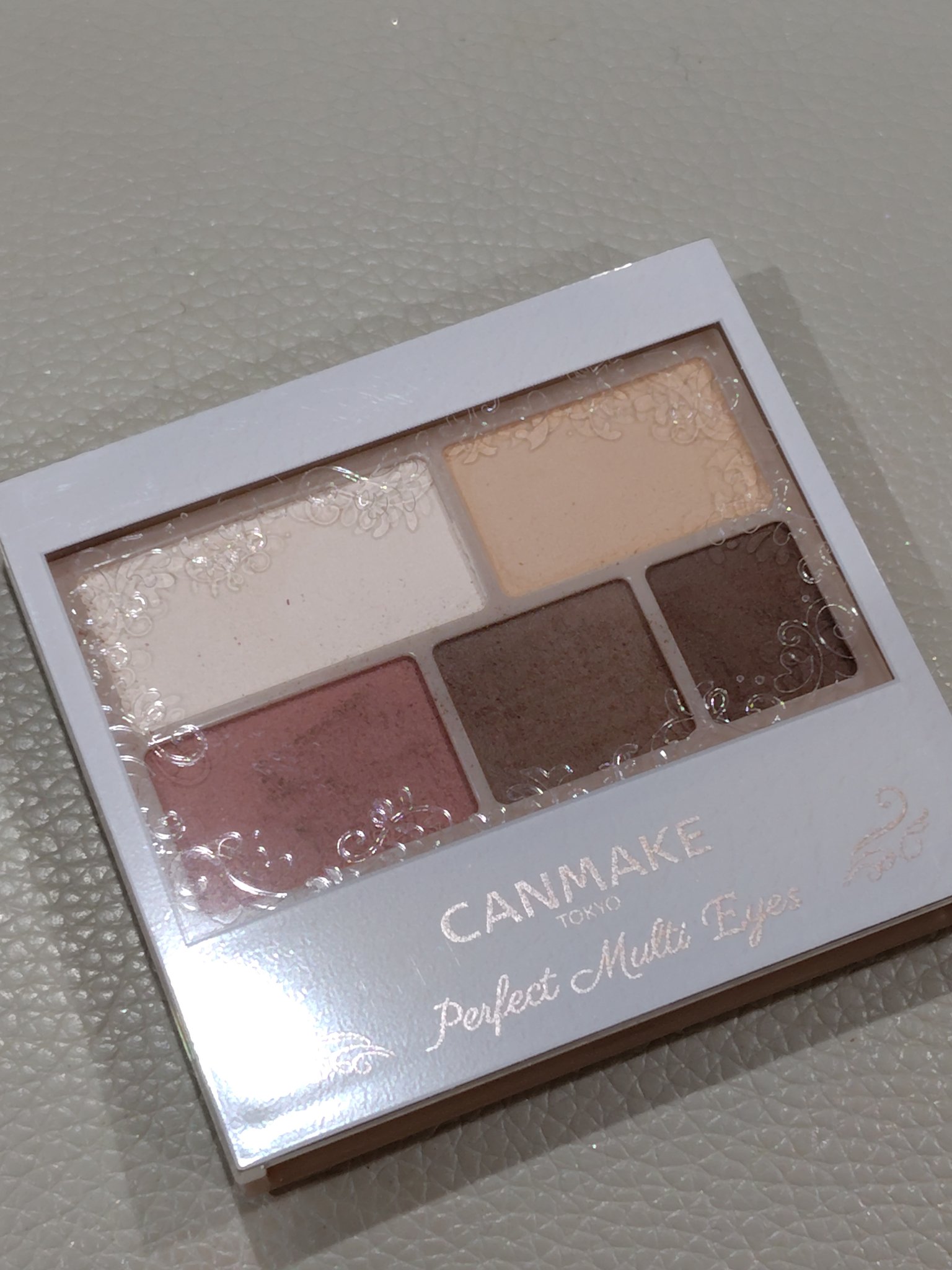 パーフェクトマルチアイズ/キャンメイク/アイシャドウパレットを使ったクチコミ（1枚目）
