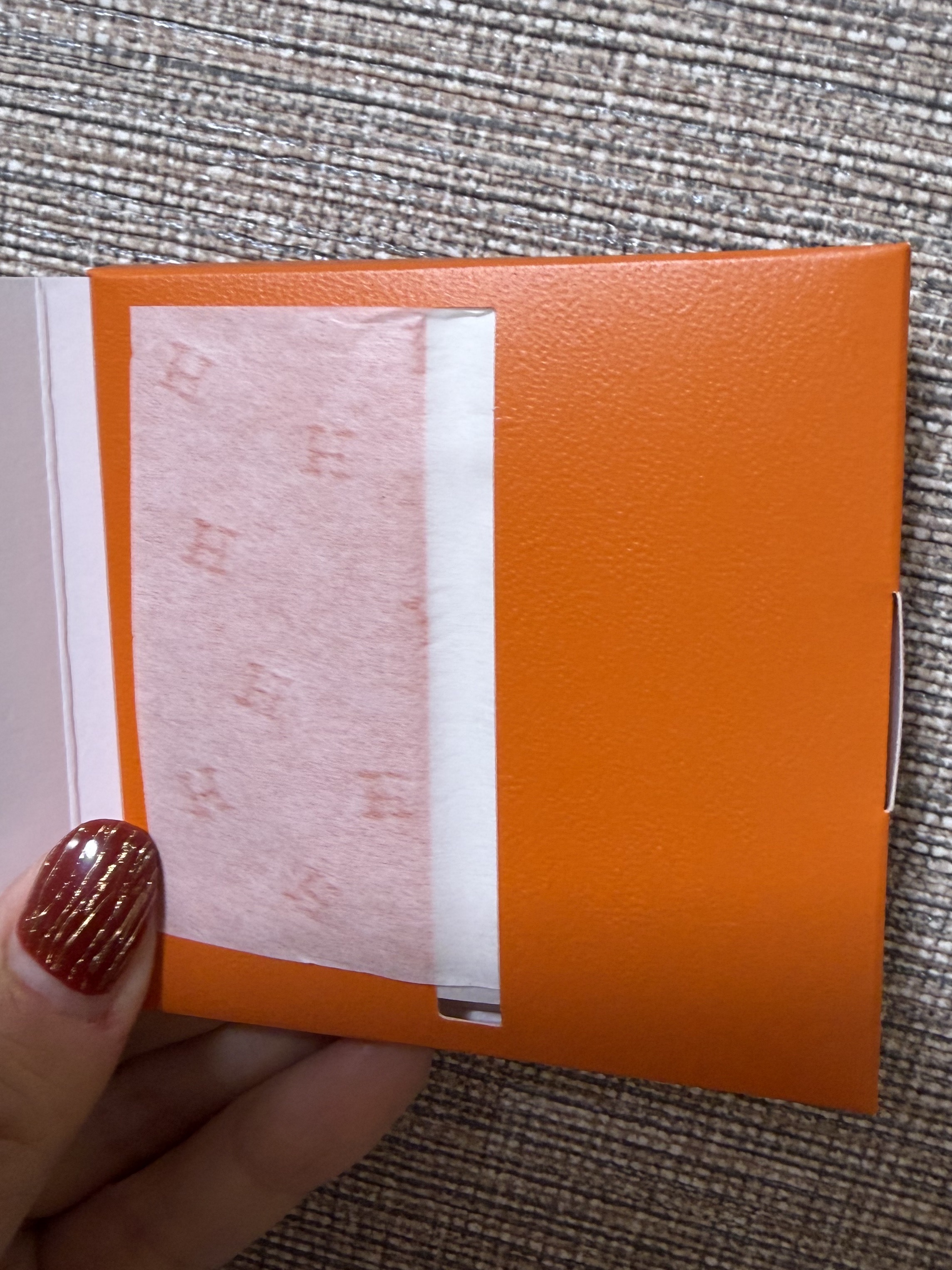 エルメス プラン エア パピエ ドゥ ソワ/エルメス/あぶらとり紙を使ったクチコミ（3枚目）