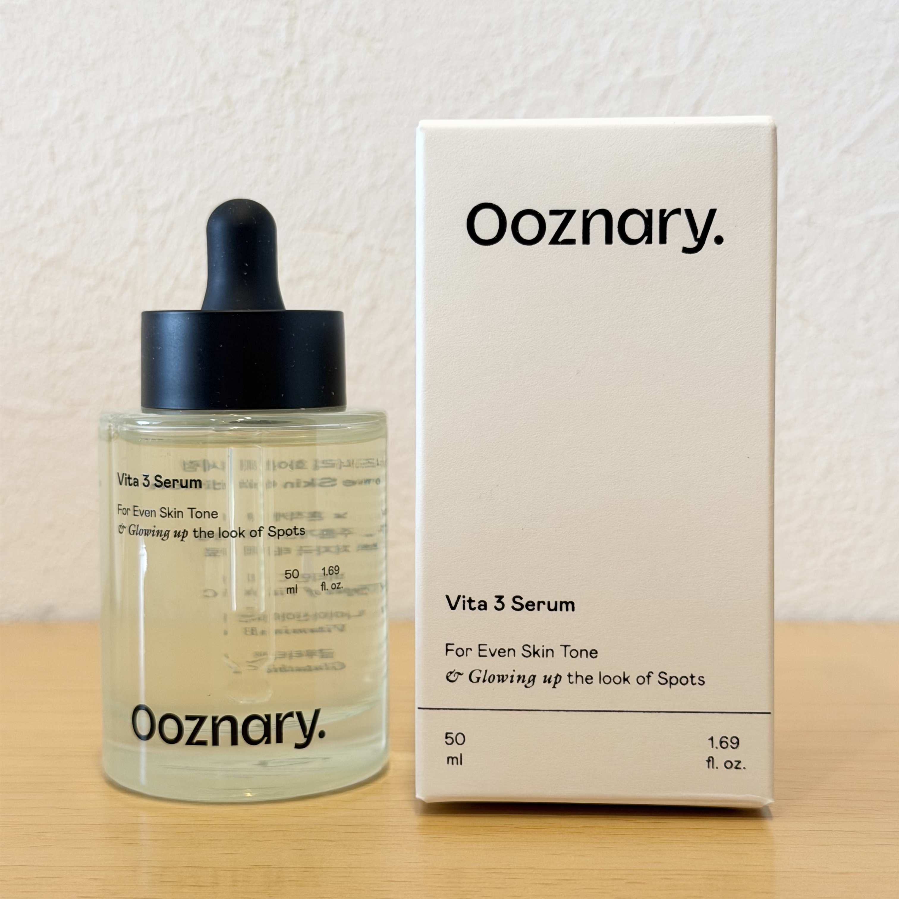 ┈┈┈┈┈┈┈┈┈┈

Ooznary  
ビタ３セラム

┈┈┈┈┈┈┈┈┈┈

刺激感に配慮した使い心地で、くすみ*¹気になる肌をやさしくケアしてくれるセラム🫧

ナイアシンアミド*²やビタミン由来成分*³、さらにグルタチオン*³やマ