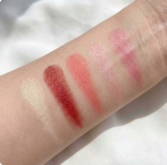 ジルスチュアート 20th アニバーサリー ブルーム ミックスブラッシュ コンパクト/JILL STUART/パウダーチークを使ったクチコミ（2枚目）