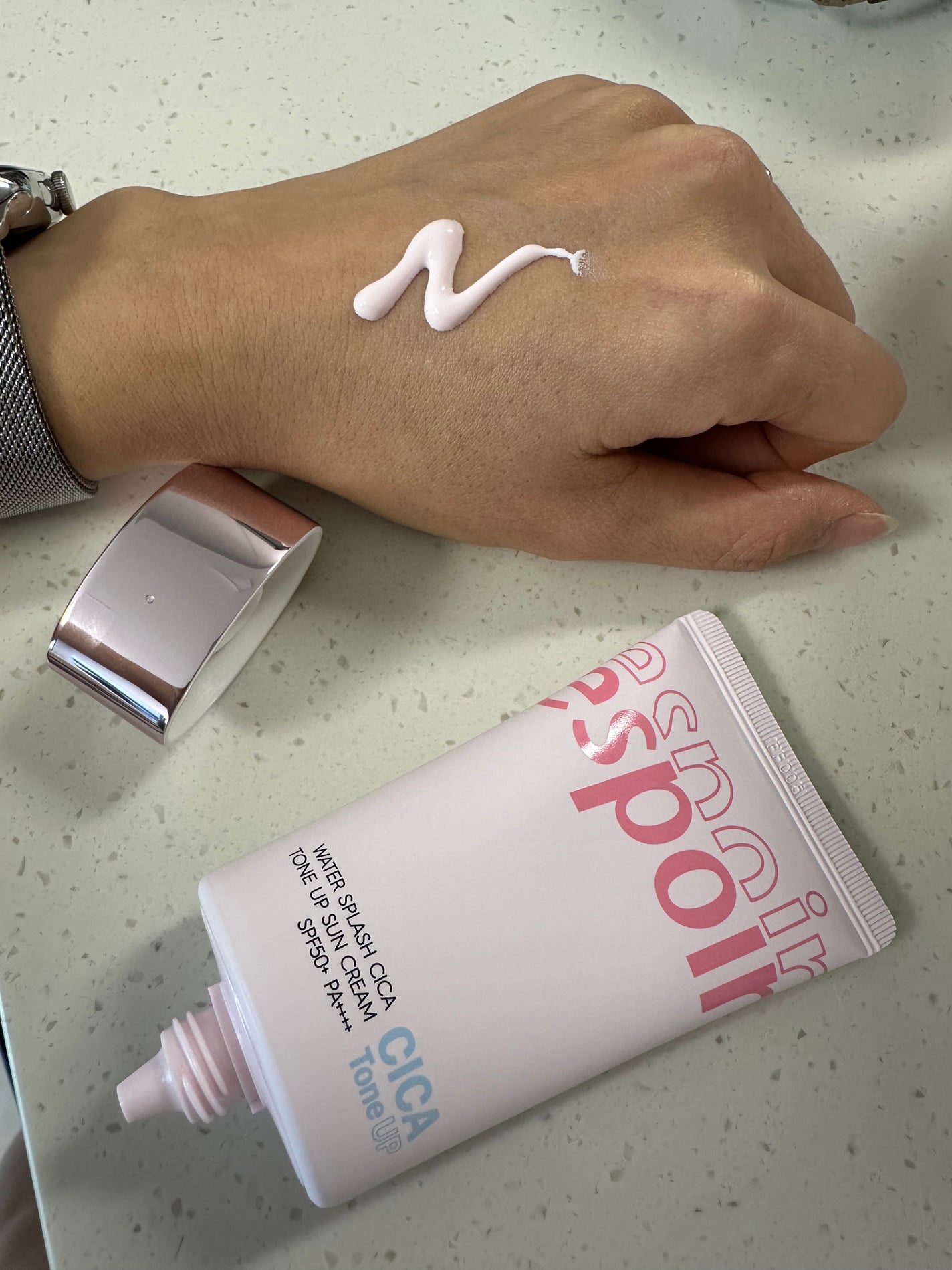 ウォータースプラッシュシカトーンアップクリーム/espoir/化粧下地を使ったクチコミ(2枚目)