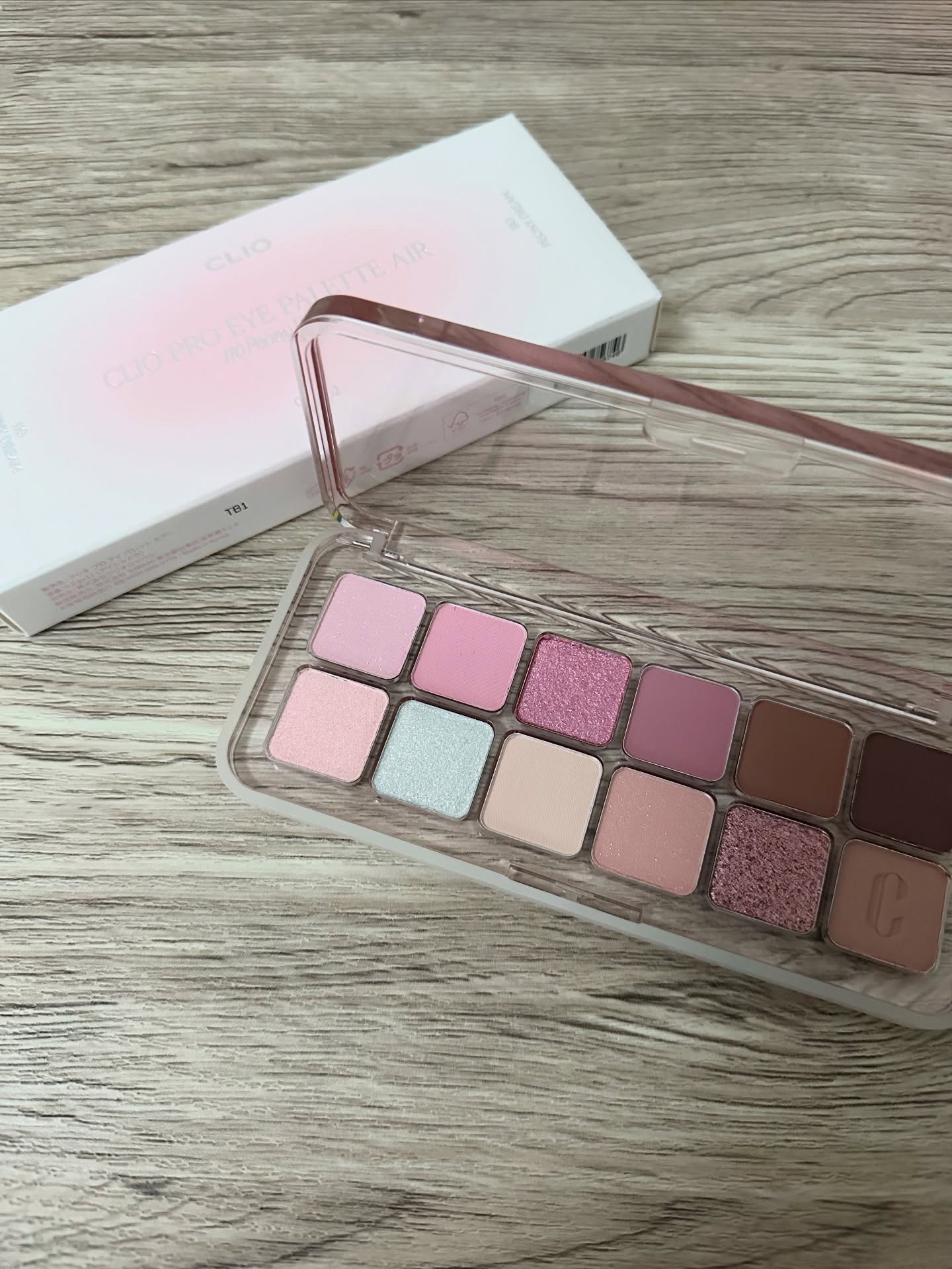 プロ アイ パレット エアー 110 ピオニー ドリーム/CLIO/アイシャドウパレットを使ったクチコミ（1枚目）