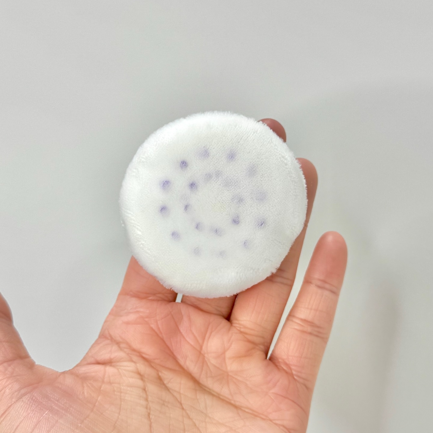 モイストラボ ルースパウダー〈くすみ防止タイプ〉/Moist Labo/ルースパウダーを使ったクチコミ（2枚目）