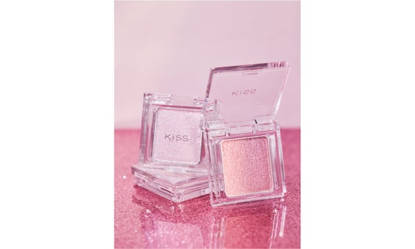 キスの「シアー グリッターアイズNX」に限定色が登場
