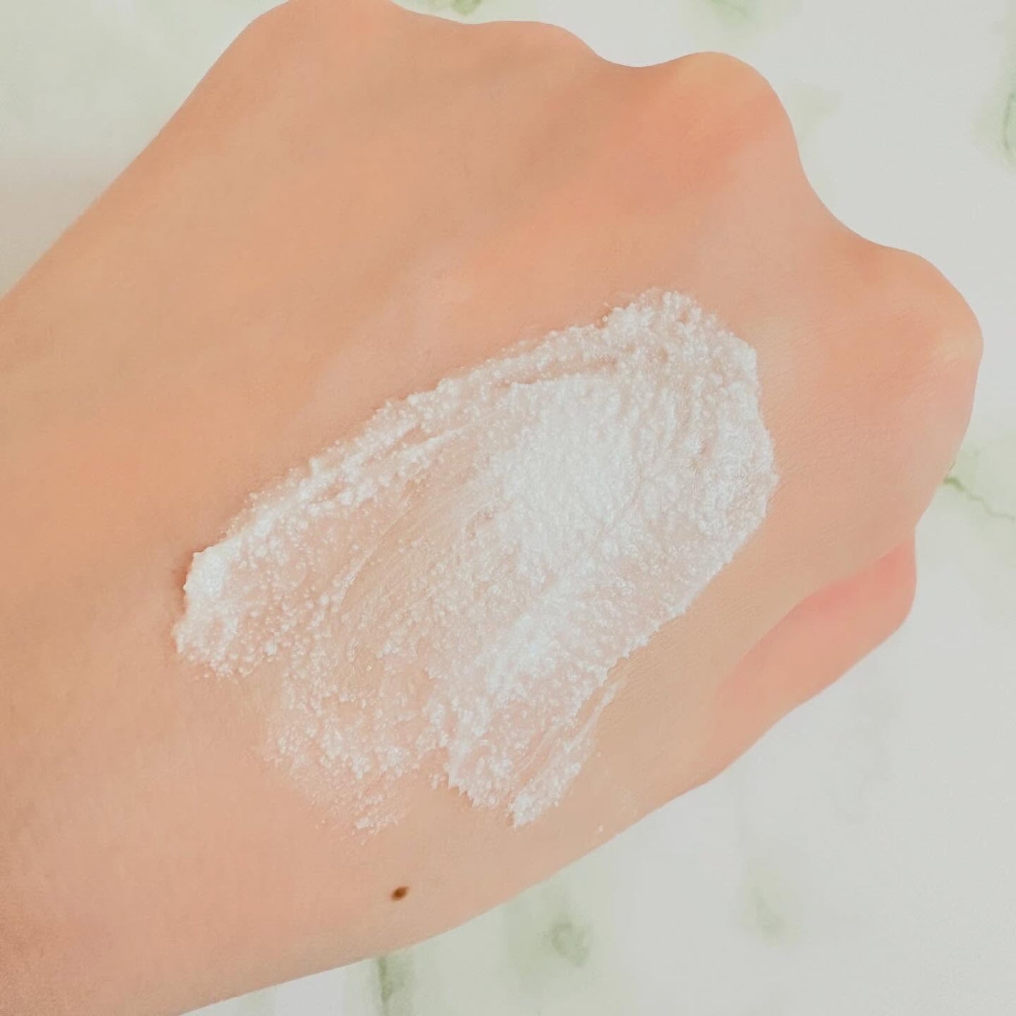 フェイススクラブ /HAP+R/スクラブ・ゴマージュを使ったクチコミ(2枚目)