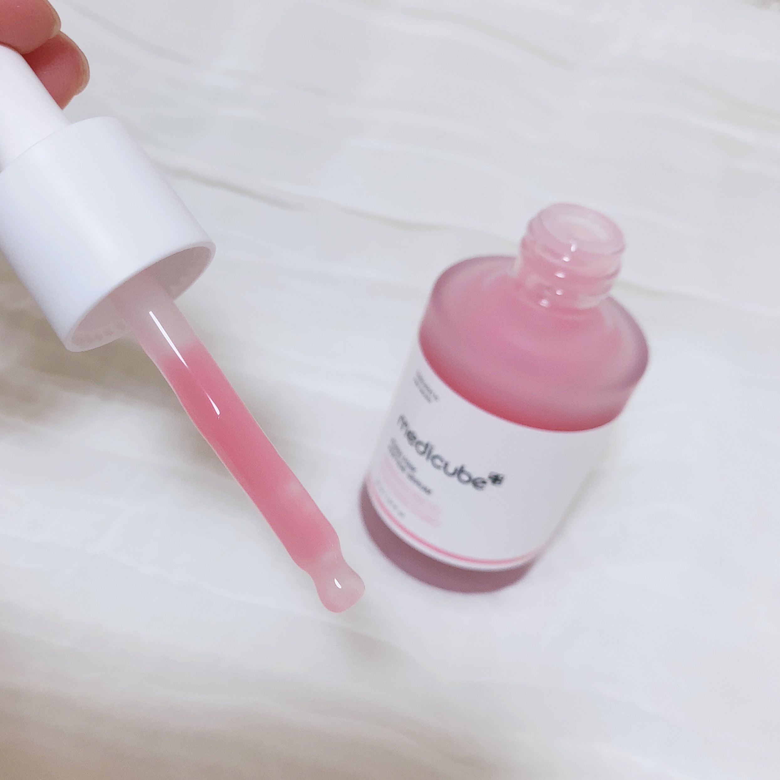 PDRNピンクアンプル PDRN 10,000ppm配合/MEDICUBE/美容液を使ったクチコミ（2枚目）