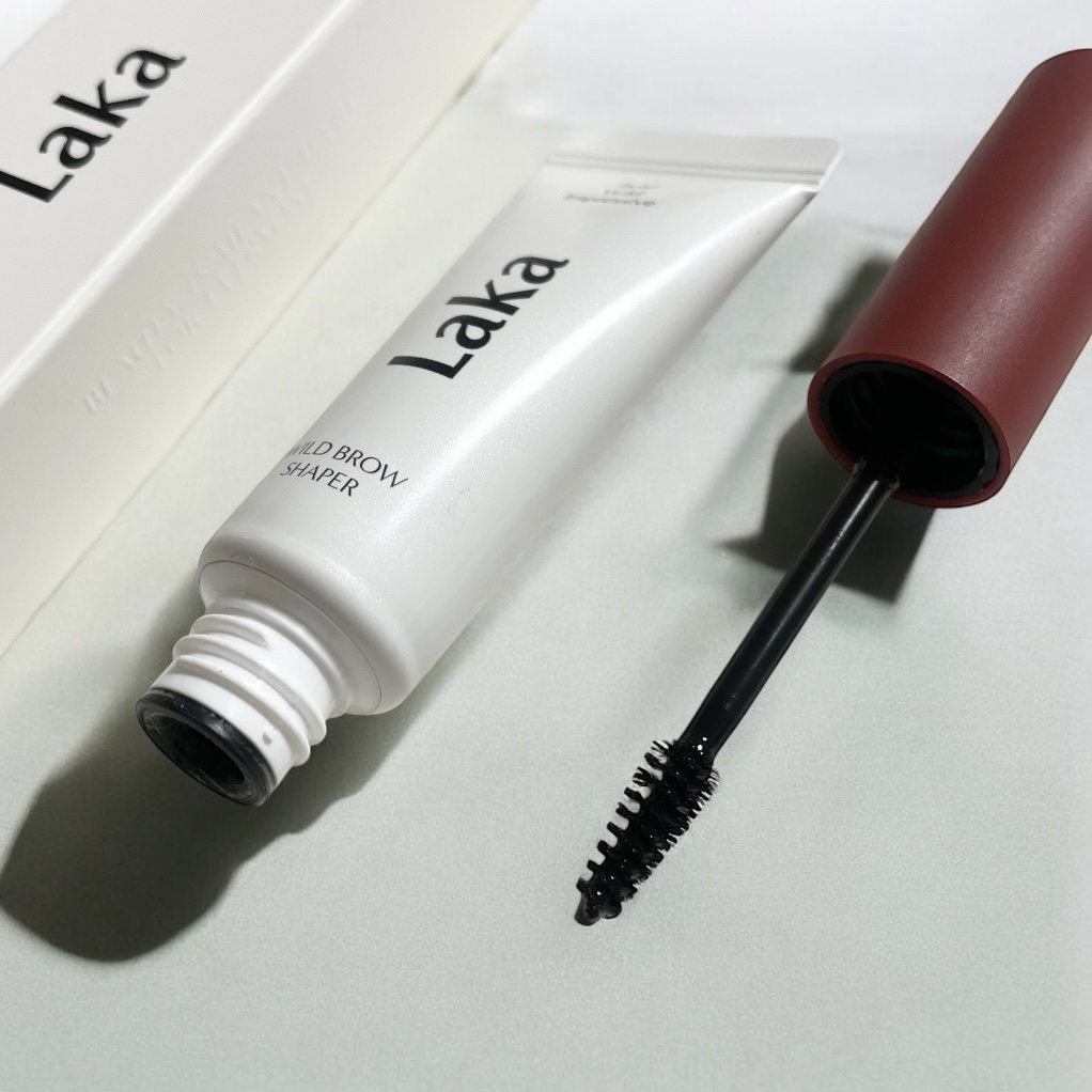 Laka ワイルドブロウシェイパーのクチコミ「Laka▸▸ワイルドブロウシェイパー
02ボリューム

以前は01ストロングの透明タイプでした.....」（2枚目）