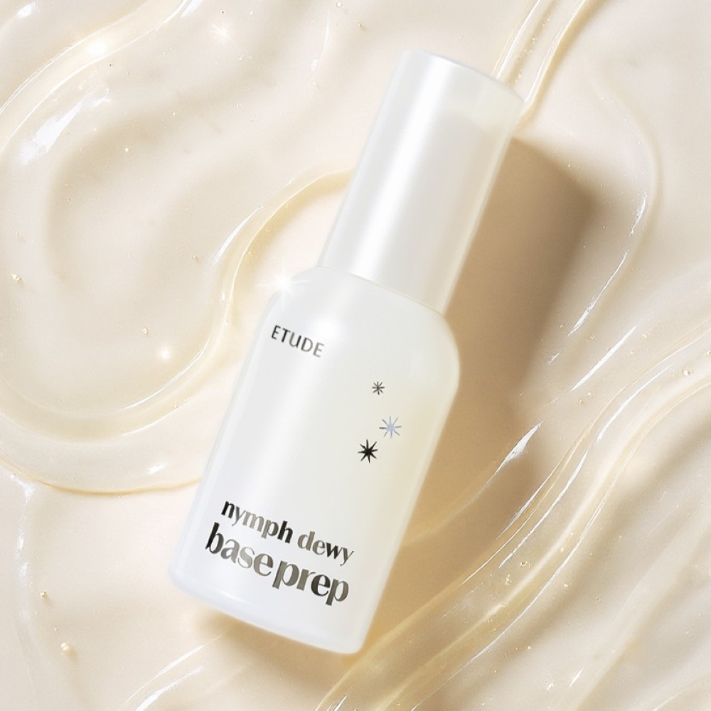 【新商品🎉】うるおい膜でちゅるんと輝くつるもち肌に✨メイクのりを高めるツヤ下地（1枚目）