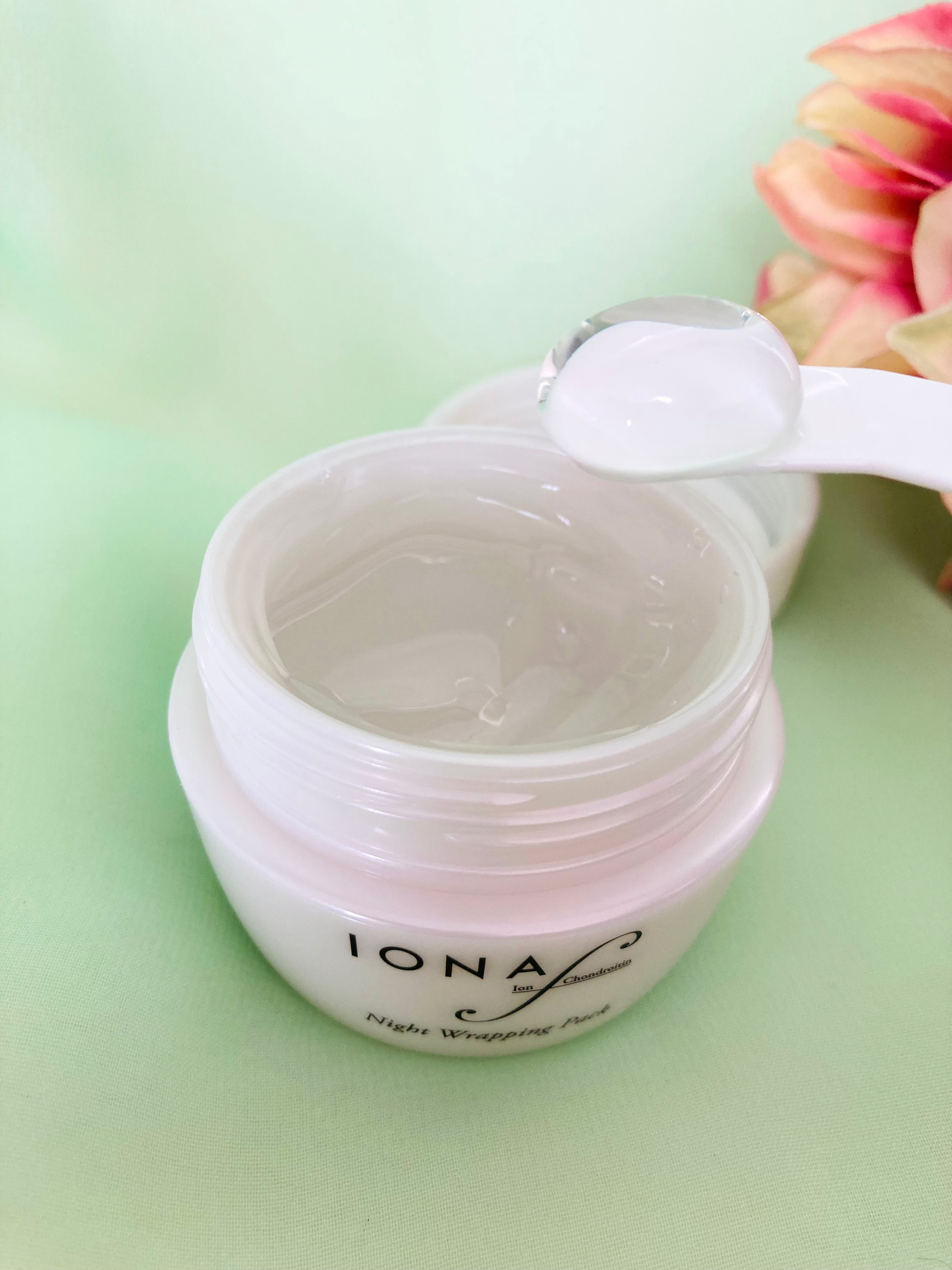 ナイトラッピングパック/イオナ エフ/フェイスクリームを使ったクチコミ（2枚目）