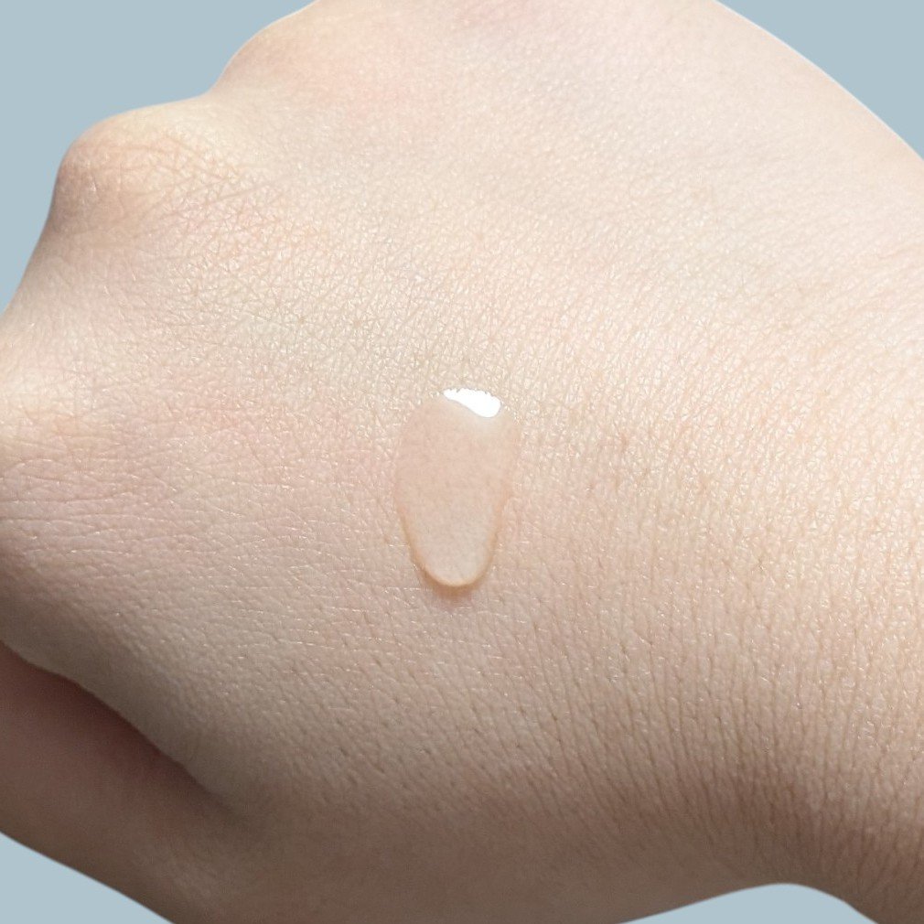 乾燥さん 薬用水分力ブライトニングエッセンス【医薬部外品】/乾燥さん/美容液を使ったクチコミ（3枚目）