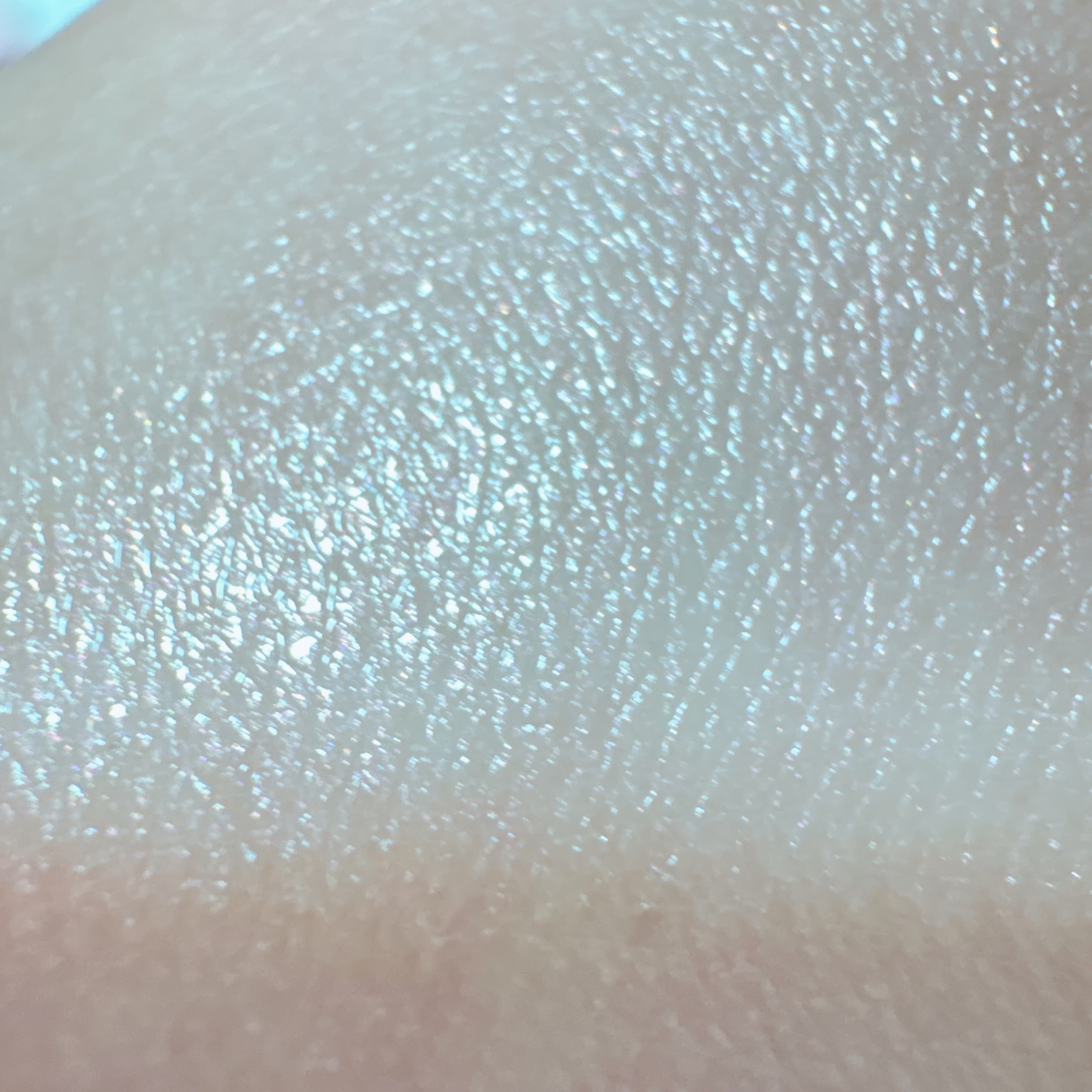 トゥルーディメンションラディアンスバーム/hince/スティックハイライトを使ったクチコミ（3枚目）