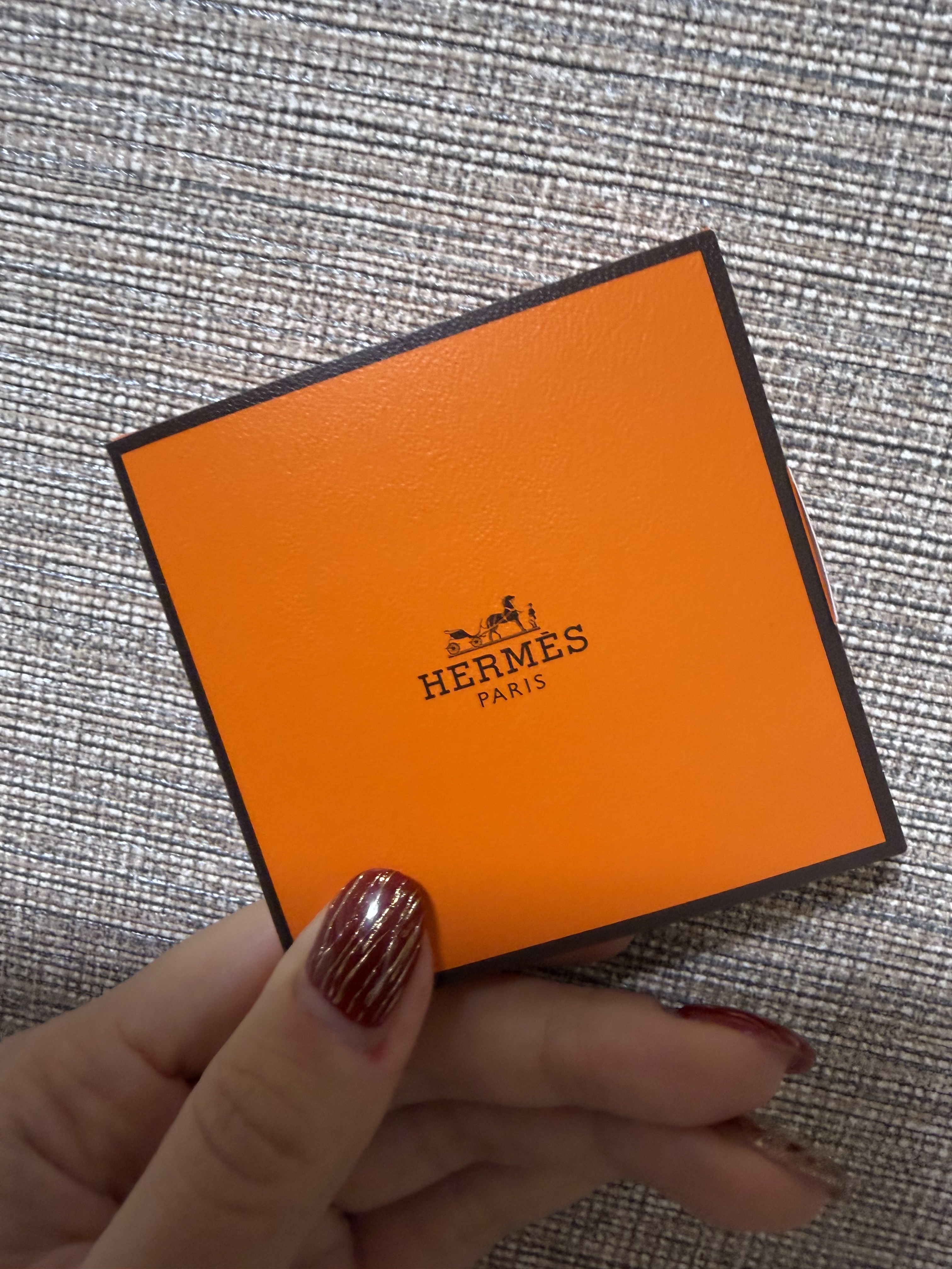エルメス プラン エア パピエ ドゥ ソワ/エルメス/あぶらとり紙を使ったクチコミ（1枚目）