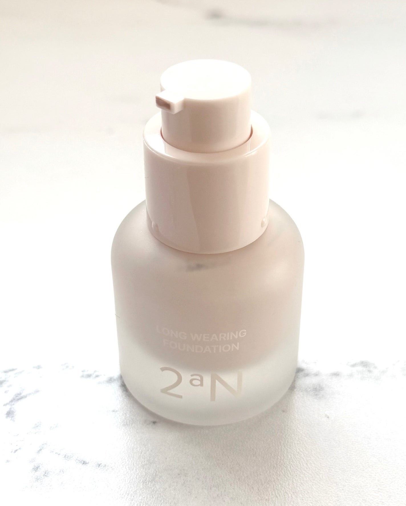 ロングウェアリング ファンデーション ミニ/2aN/リキッドファンデーションを使ったクチコミ(2枚目)