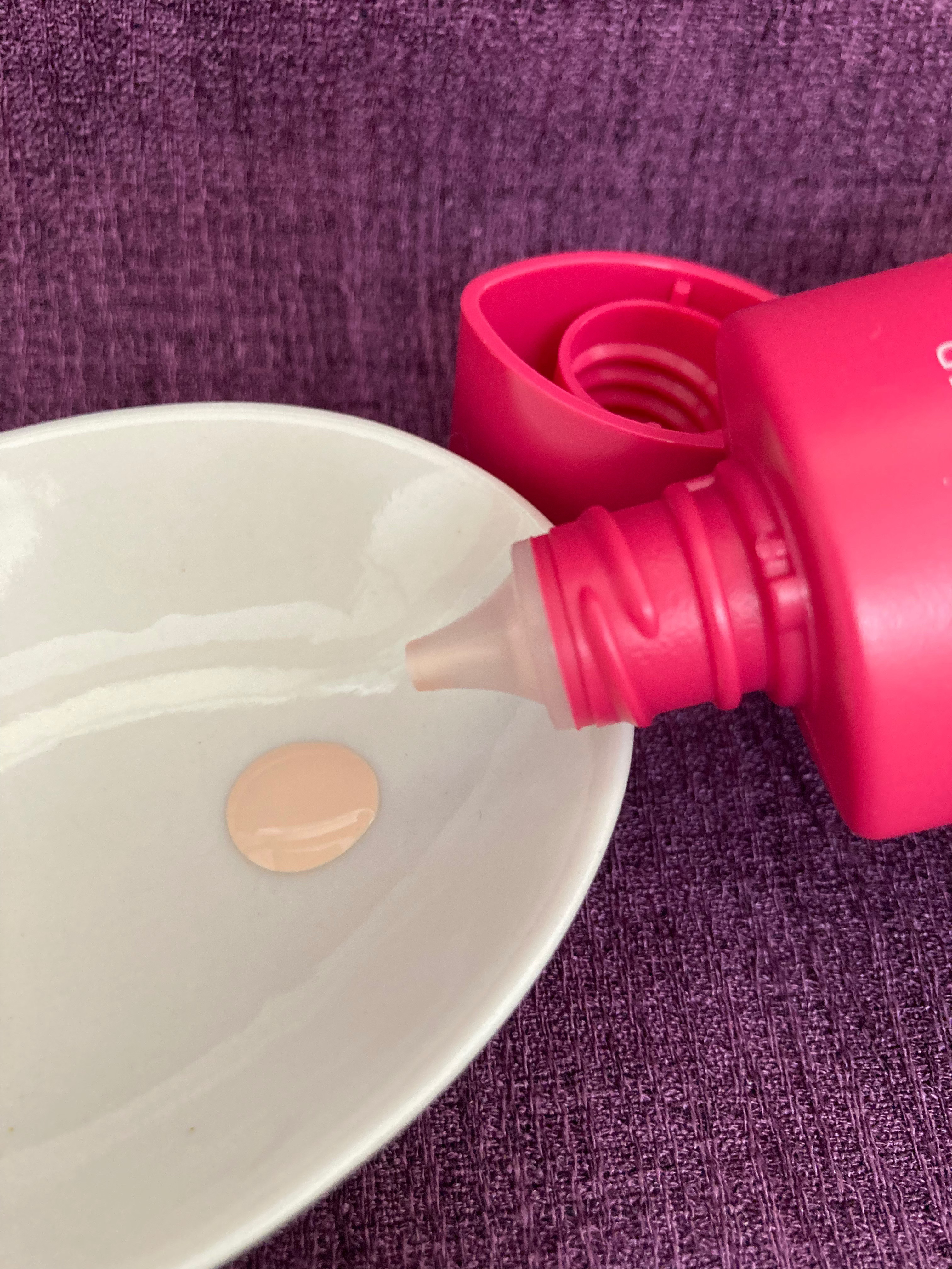 メイク キープ プライマー UV 01 毛穴レスベージュ/コーセーコスメニエンス/化粧下地を使ったクチコミ（2枚目）