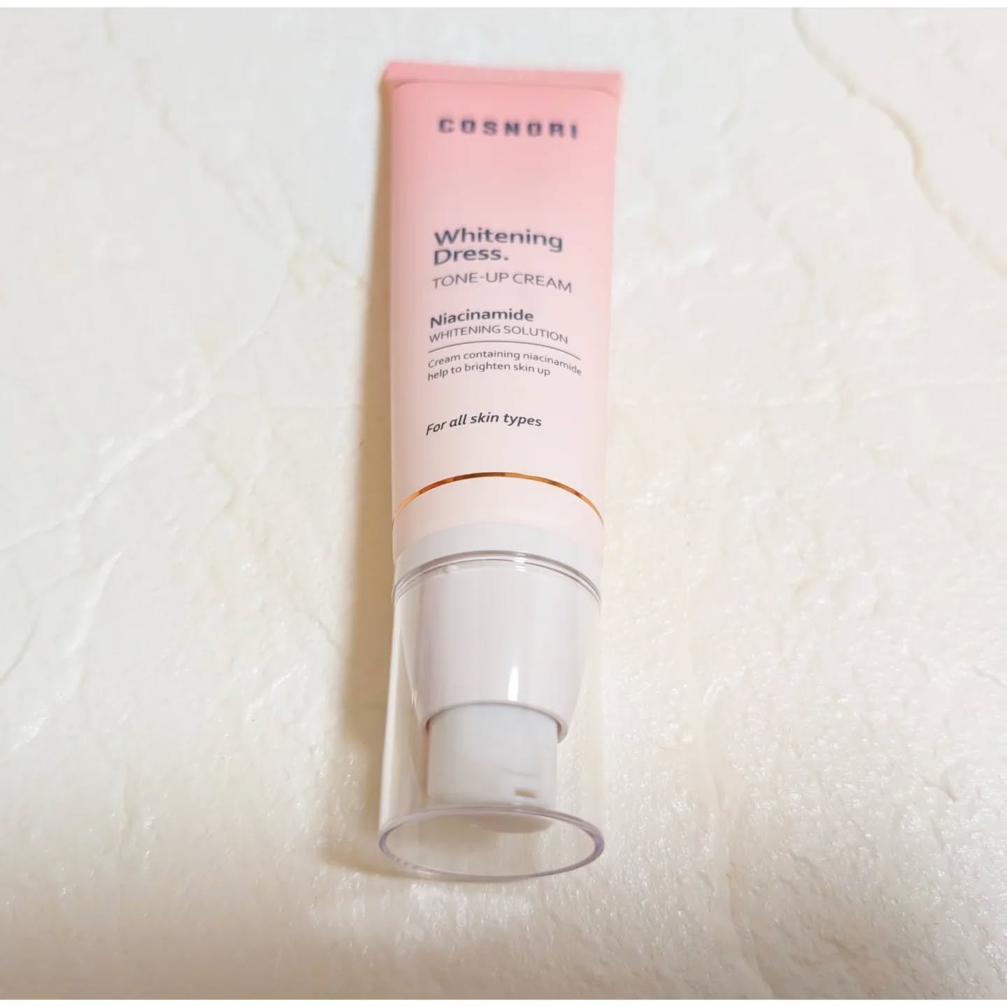 ホワイトニングドレストーンアップクリーム/COSNORI/化粧下地を使ったクチコミ（2枚目）