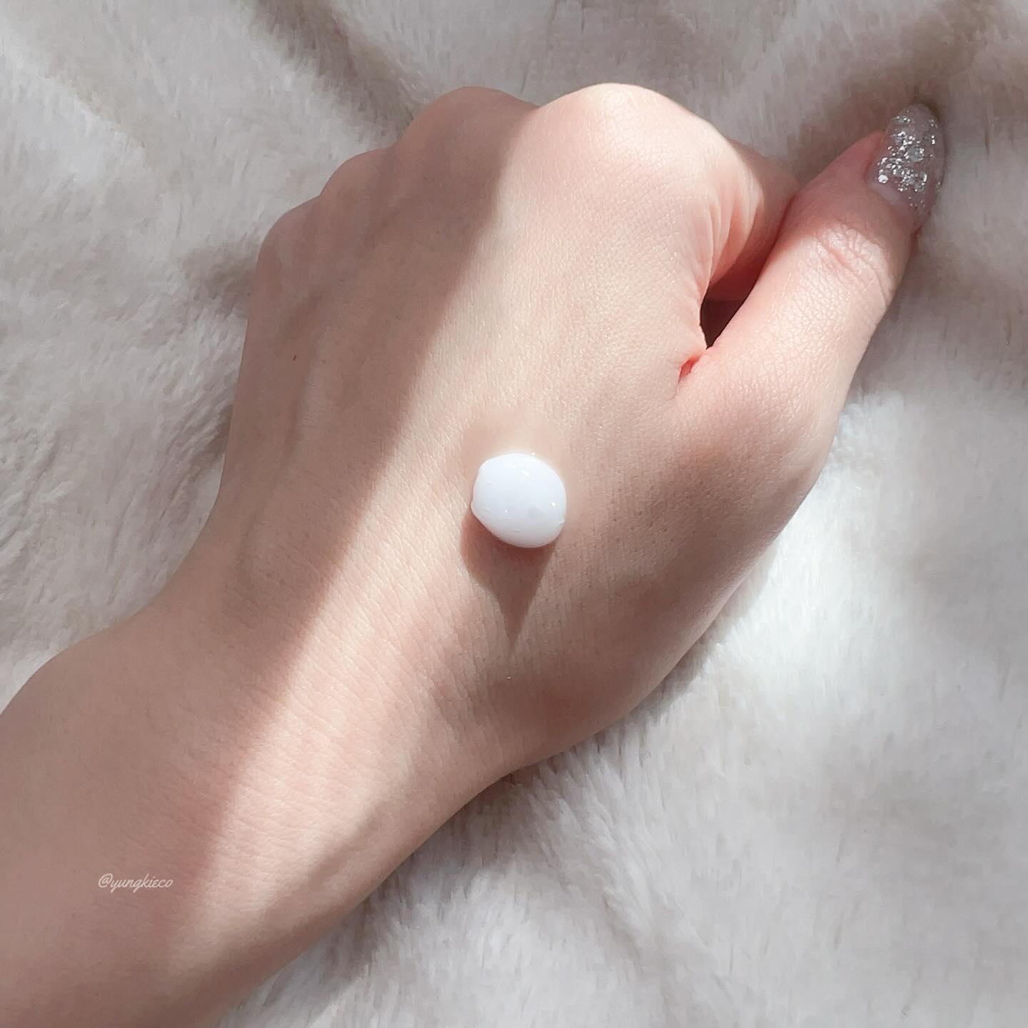 パフュームボディローション リリィムスクホワイトティー/TEABLESS/ボディローションを使ったクチコミ（2枚目）