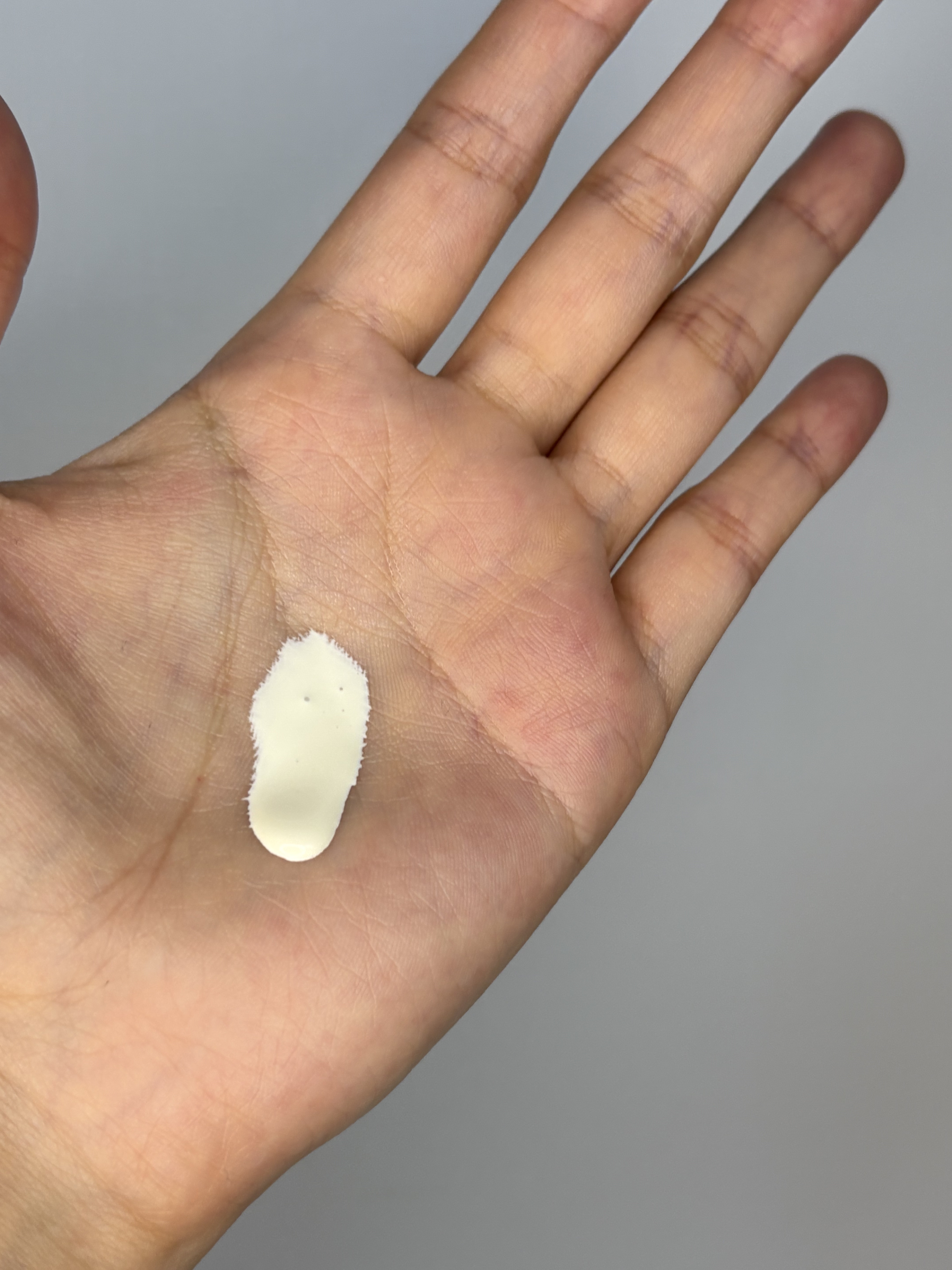 5番 白玉グルタチオンCトーンアップベース SPF50+ PA++++/numbuzin/化粧下地を使ったクチコミ（3枚目）