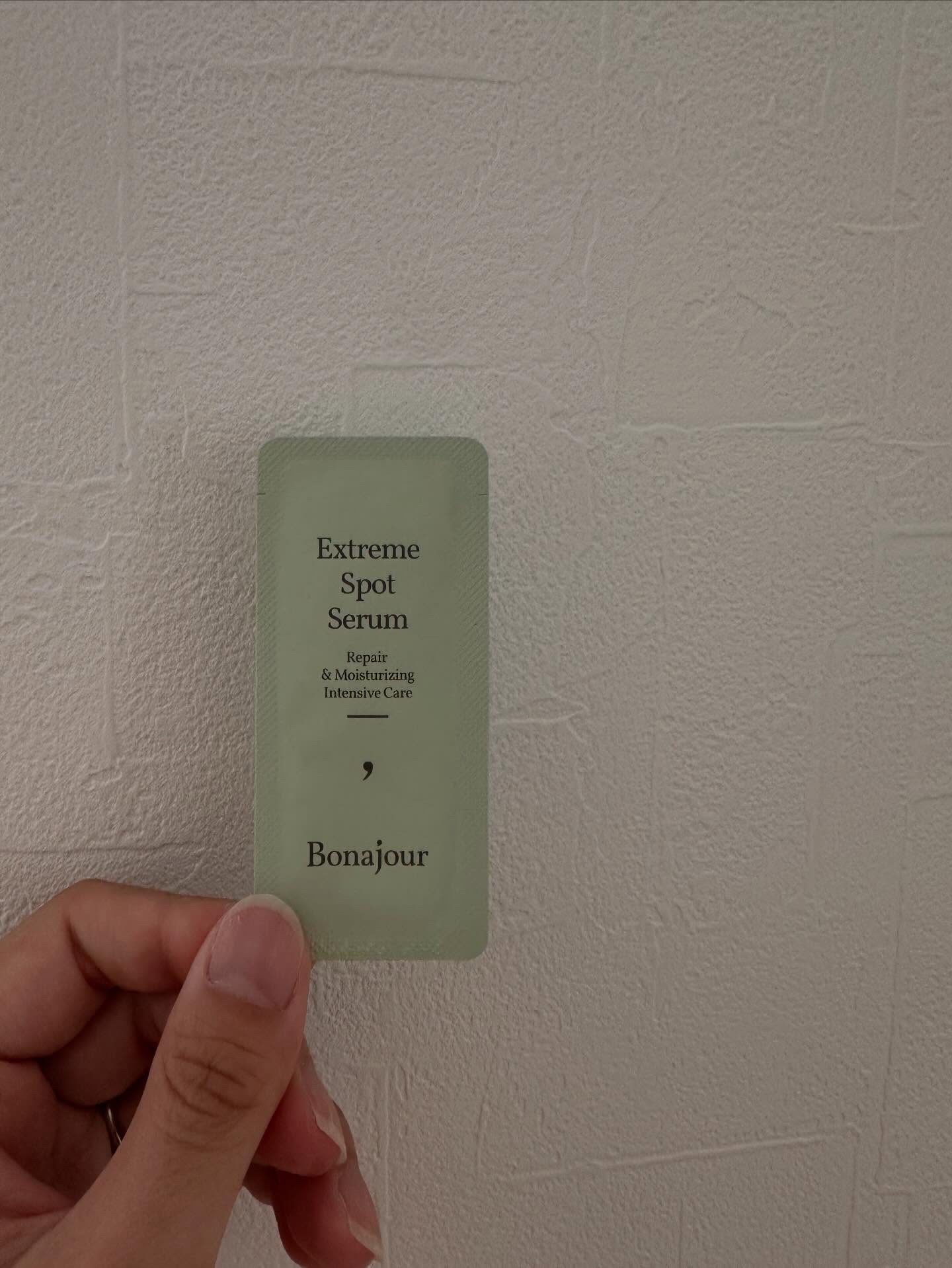 Bonajour センテラリフェアローションのクチコミ「Bonajourさんからアイクリームをいただいた時に
一緒にいただいたスキンケアのサンプルたち.....」（2枚目）