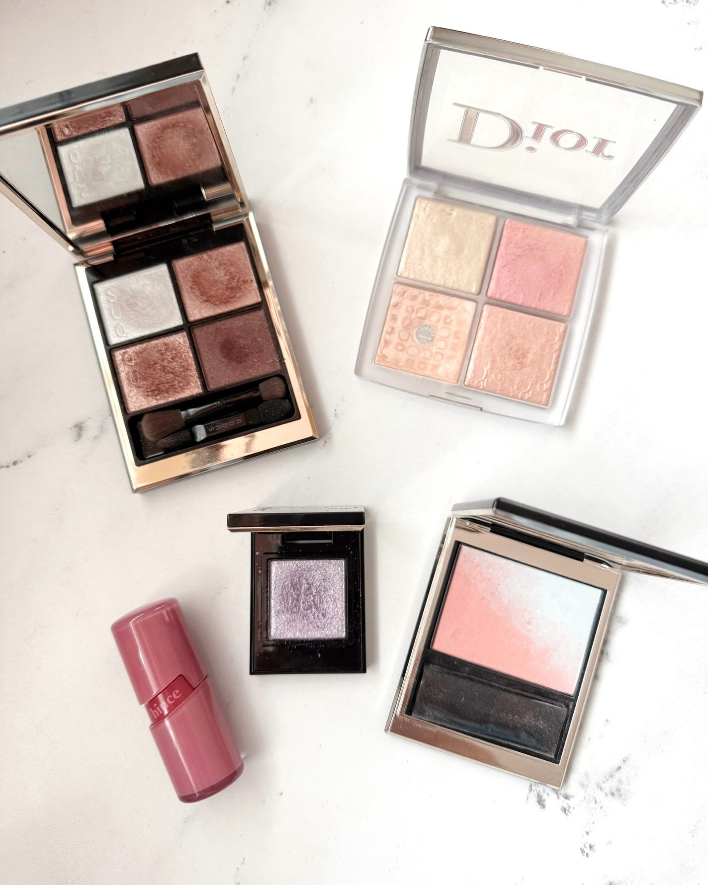 ☁️☁️☁️ on LIPS 「. スウォッチは4枚目です🪄 SUQQUシグニチャーカラー..」(1枚目)