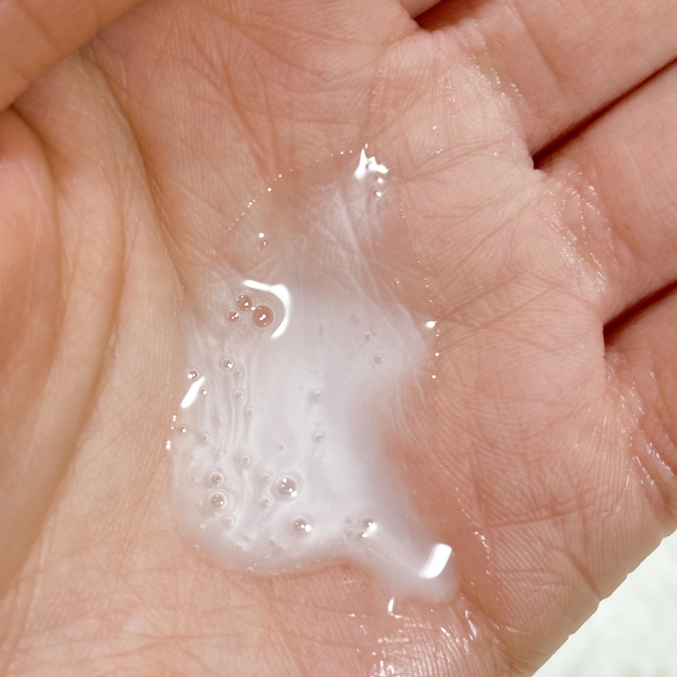 ダヴ ふわとろクリーミースクラブ サクラ＆ムスク/ダヴ/ボディスクラブを使ったクチコミ（3枚目）