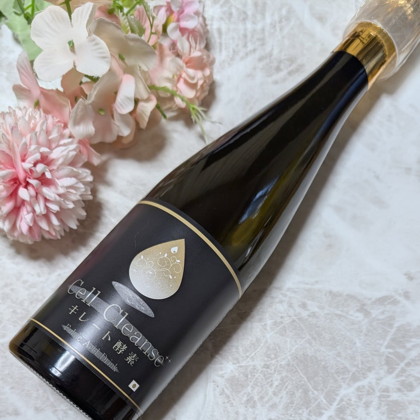 Cell Cleanse セルクレンズ 海洋性フルボ酸 キレート酵素のクチコミ「フルボ酸配合ということで、使用するのが楽しみでした。

ずっしりとした瓶タイプの商品です。

.....」（1枚目）