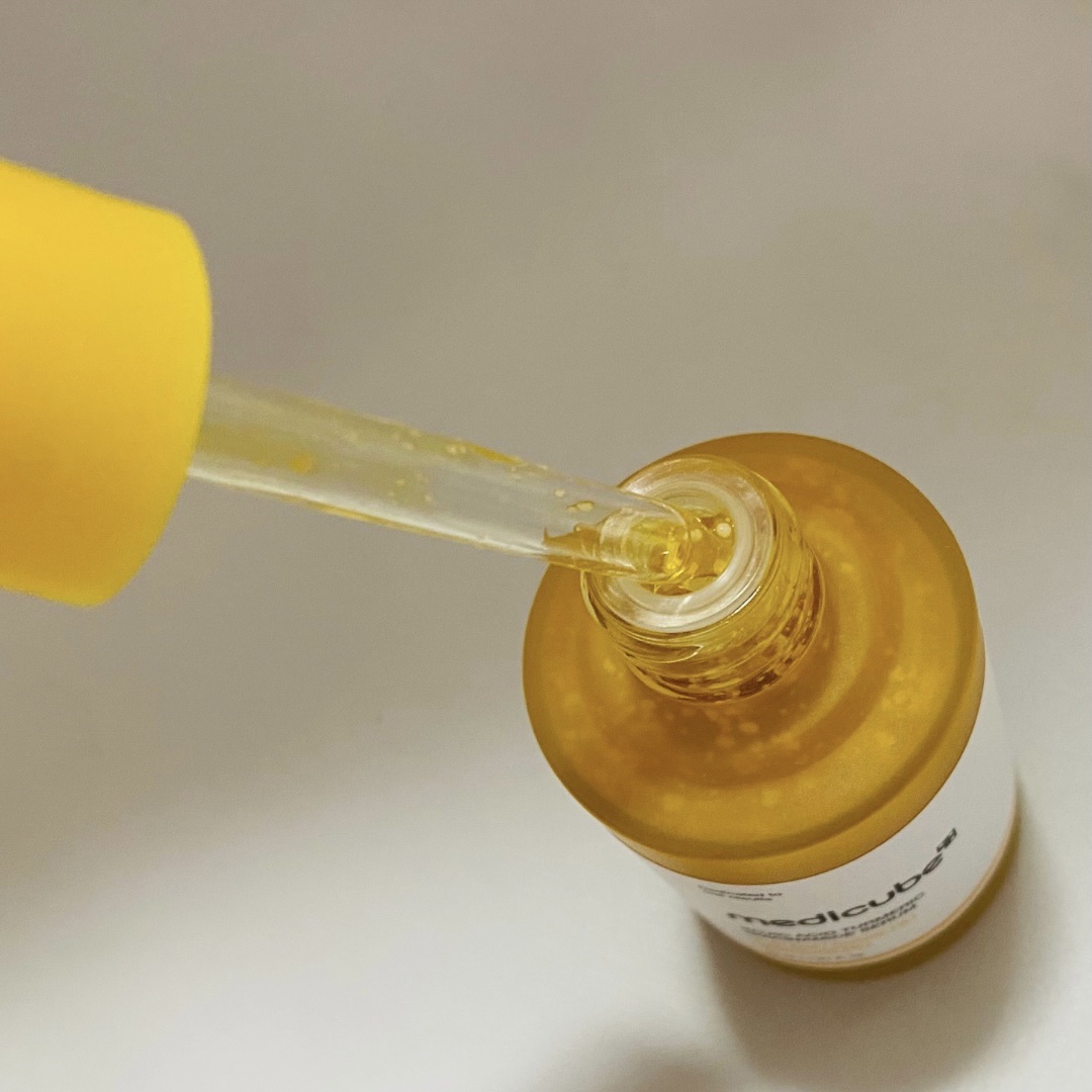 コウジ酸ビタナイアシンセラム/MEDICUBE/美容液を使ったクチコミ（2枚目）