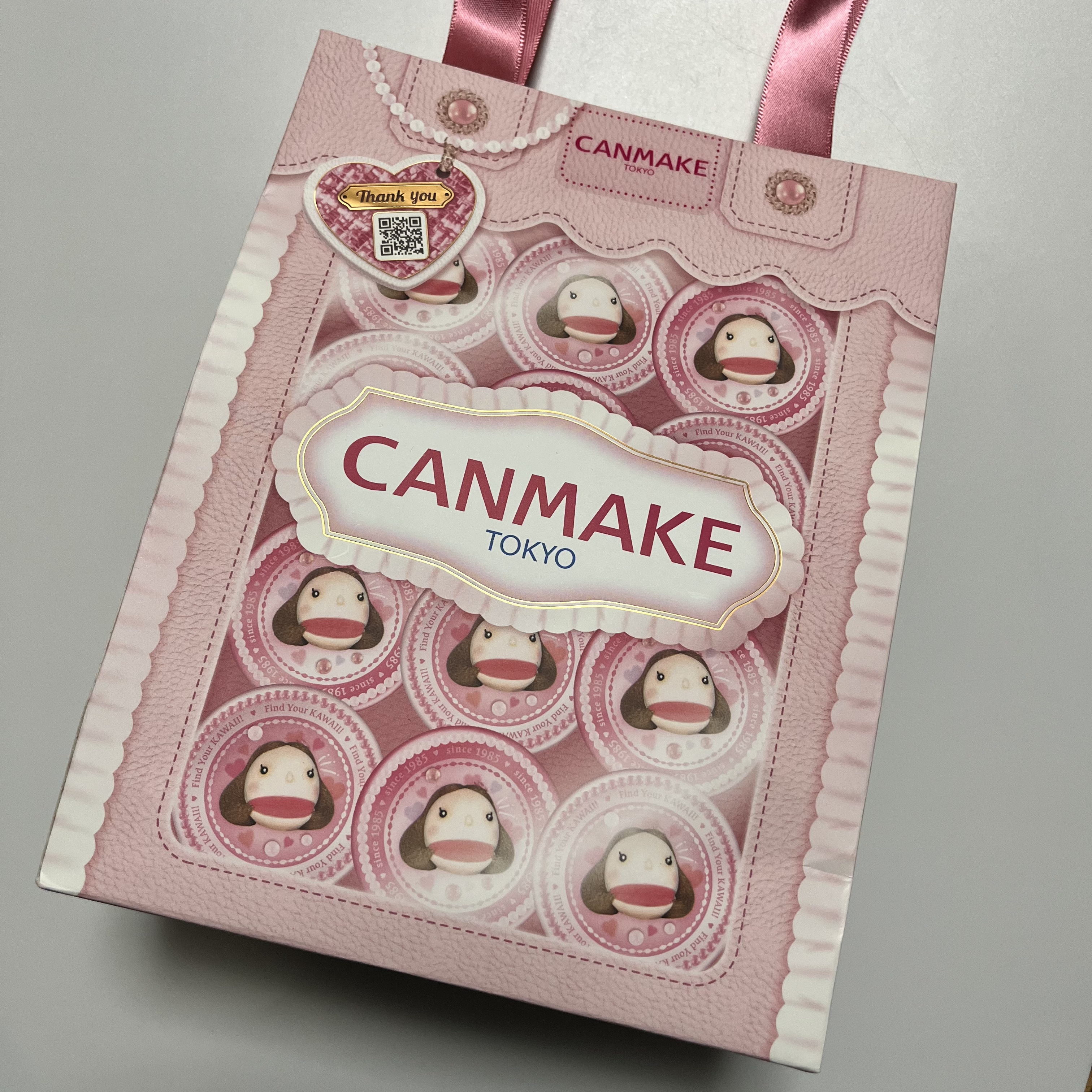 カラフルネイルズ/キャンメイク/マニキュアを使ったクチコミ（2枚目）