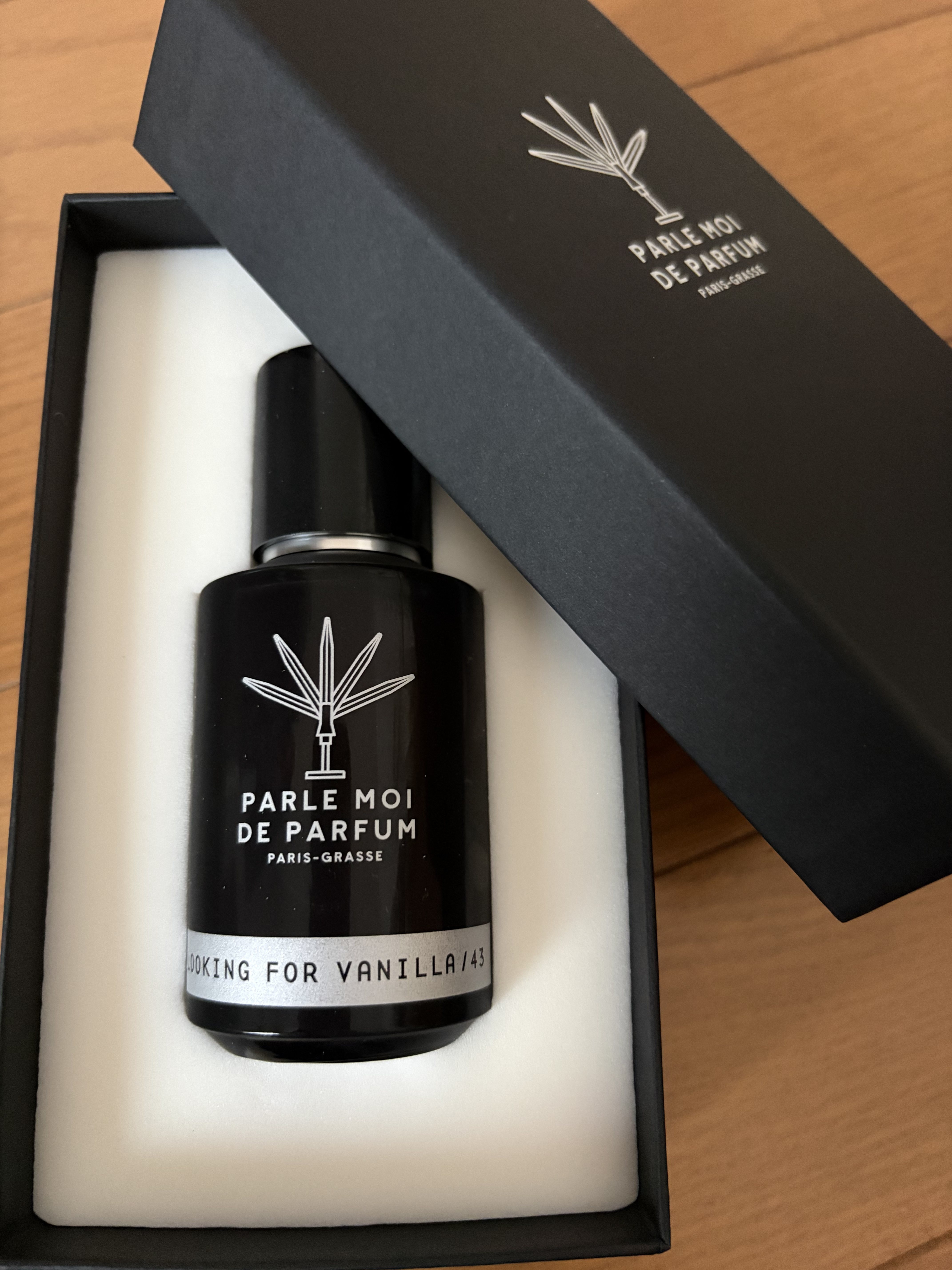 ルッキングフォー バニラ オードパルファム/パルル モア ドゥ パルファム/香水(その他)を使ったクチコミ（1枚目）