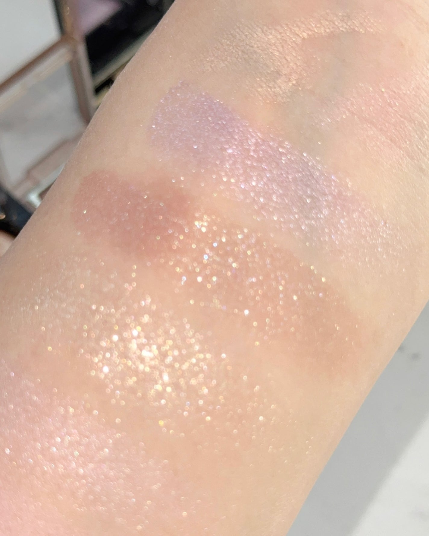 ☁️☁️☁️ on LIPS 「. スウォッチは4、5枚目です🪄 @suqqu_offic..」(5枚目)